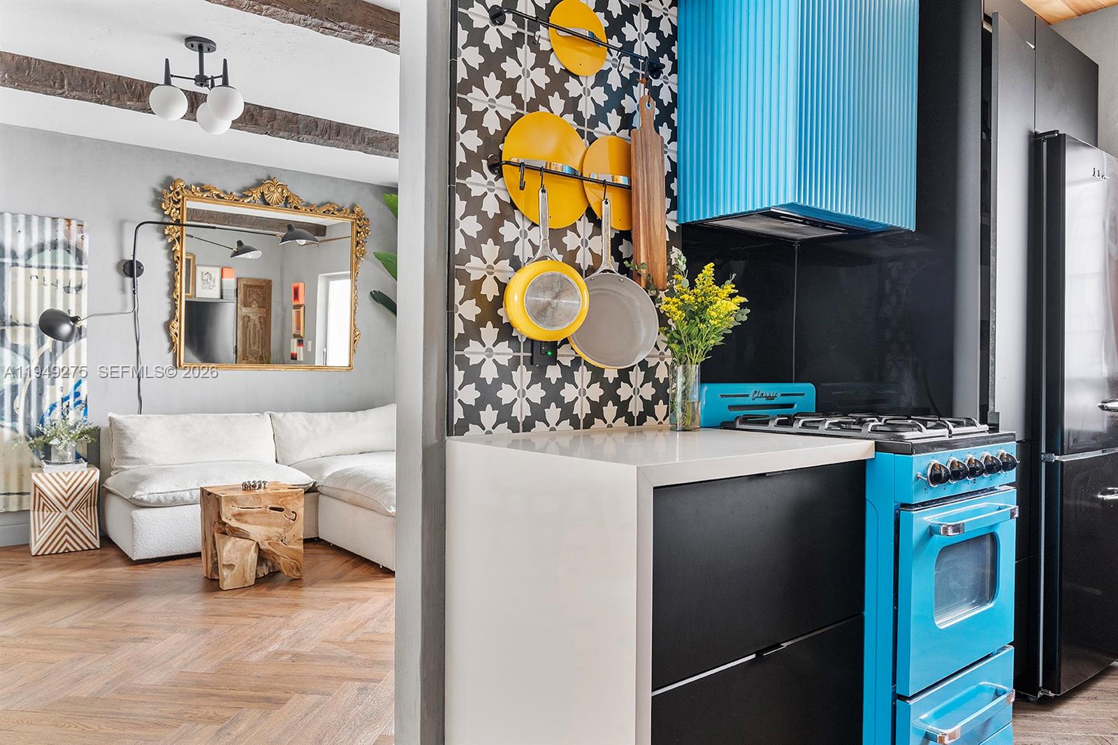 Pinetree Manor Condo