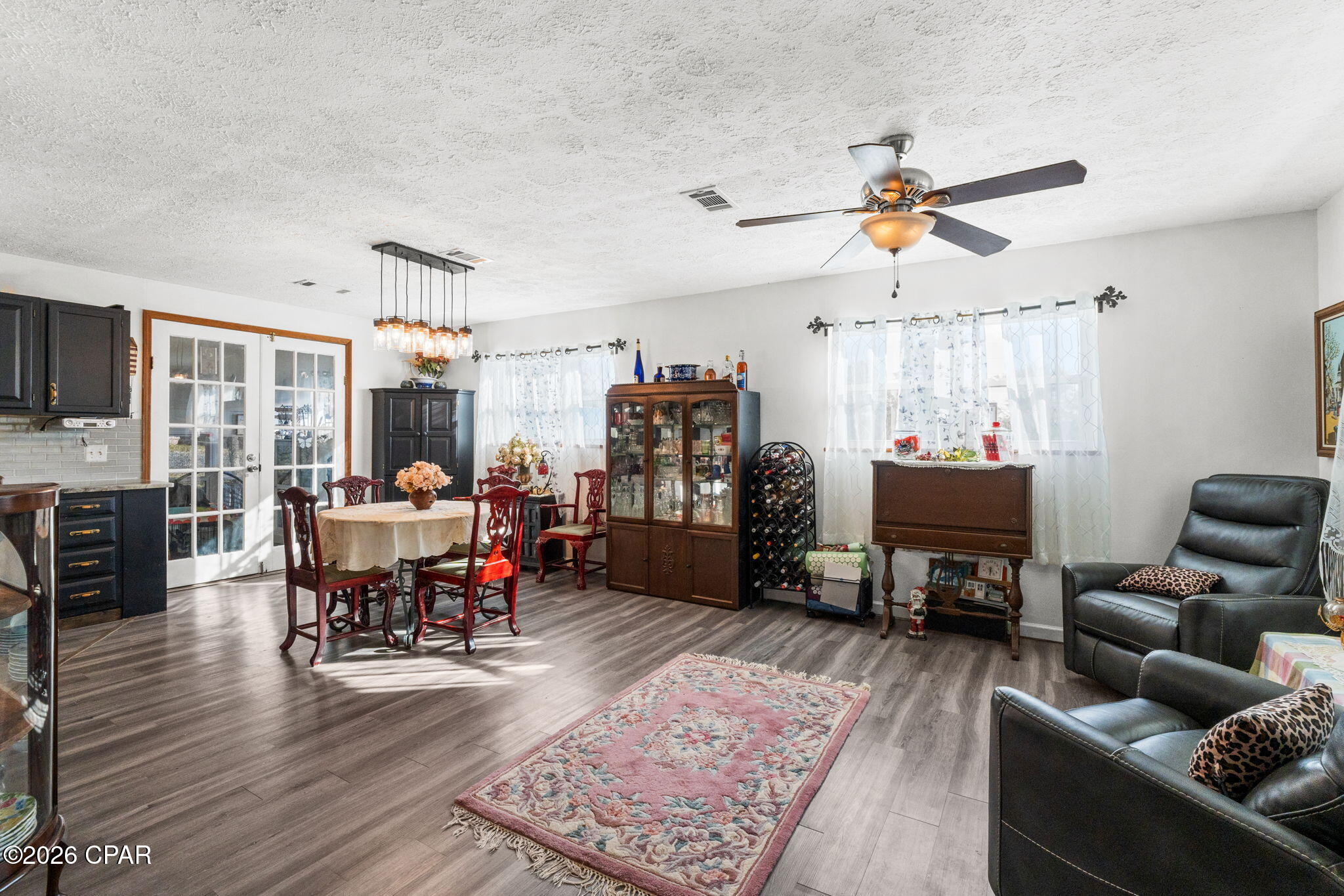 Listing photo id 17 for 2686 Mona Lane