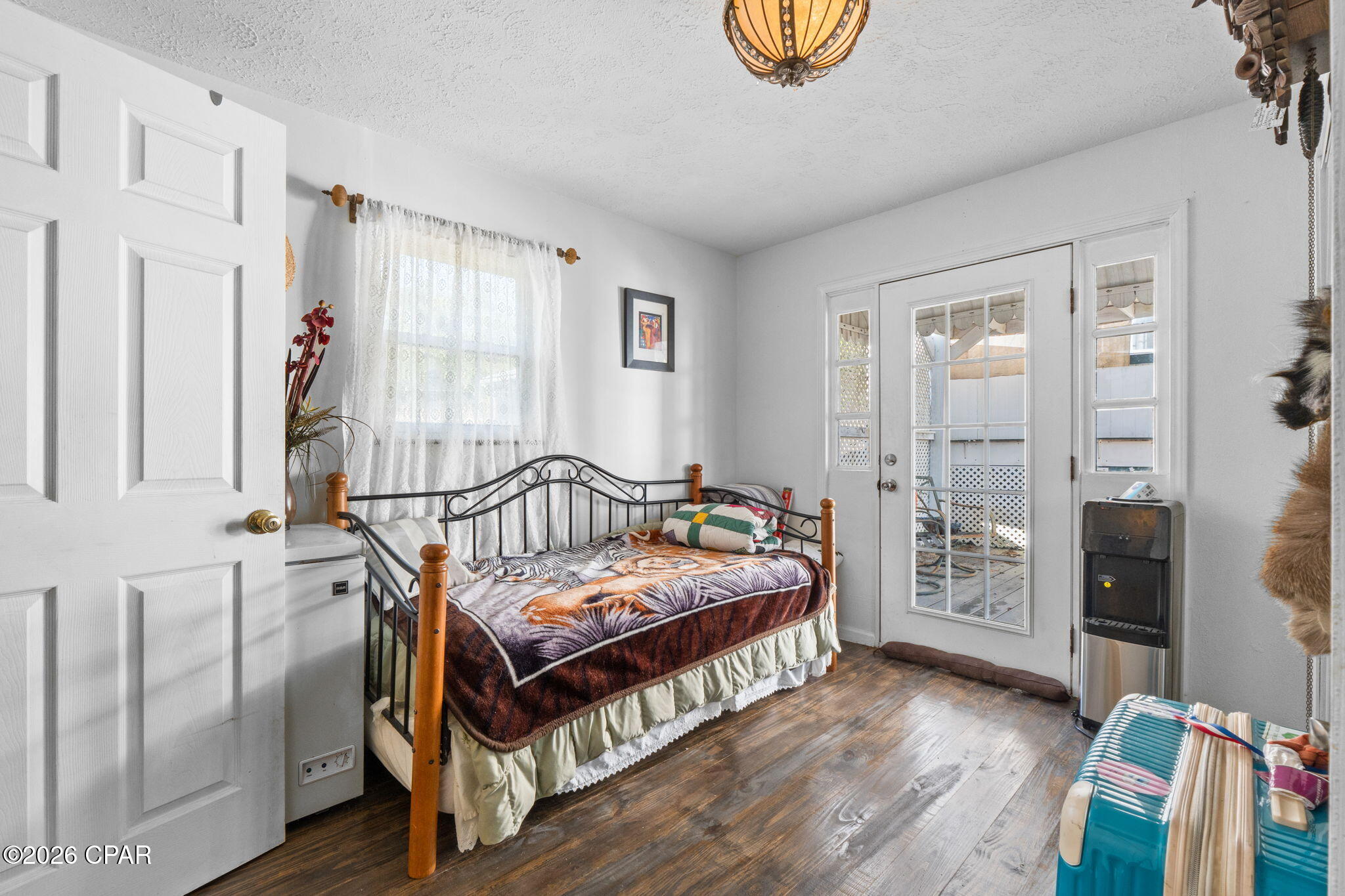 Listing photo id 32 for 2686 Mona Lane