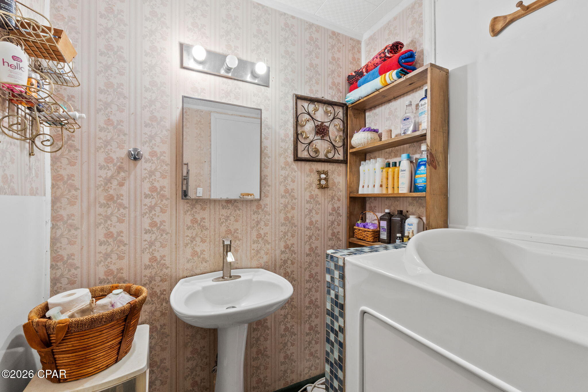 Listing photo id 43 for 2686 Mona Lane