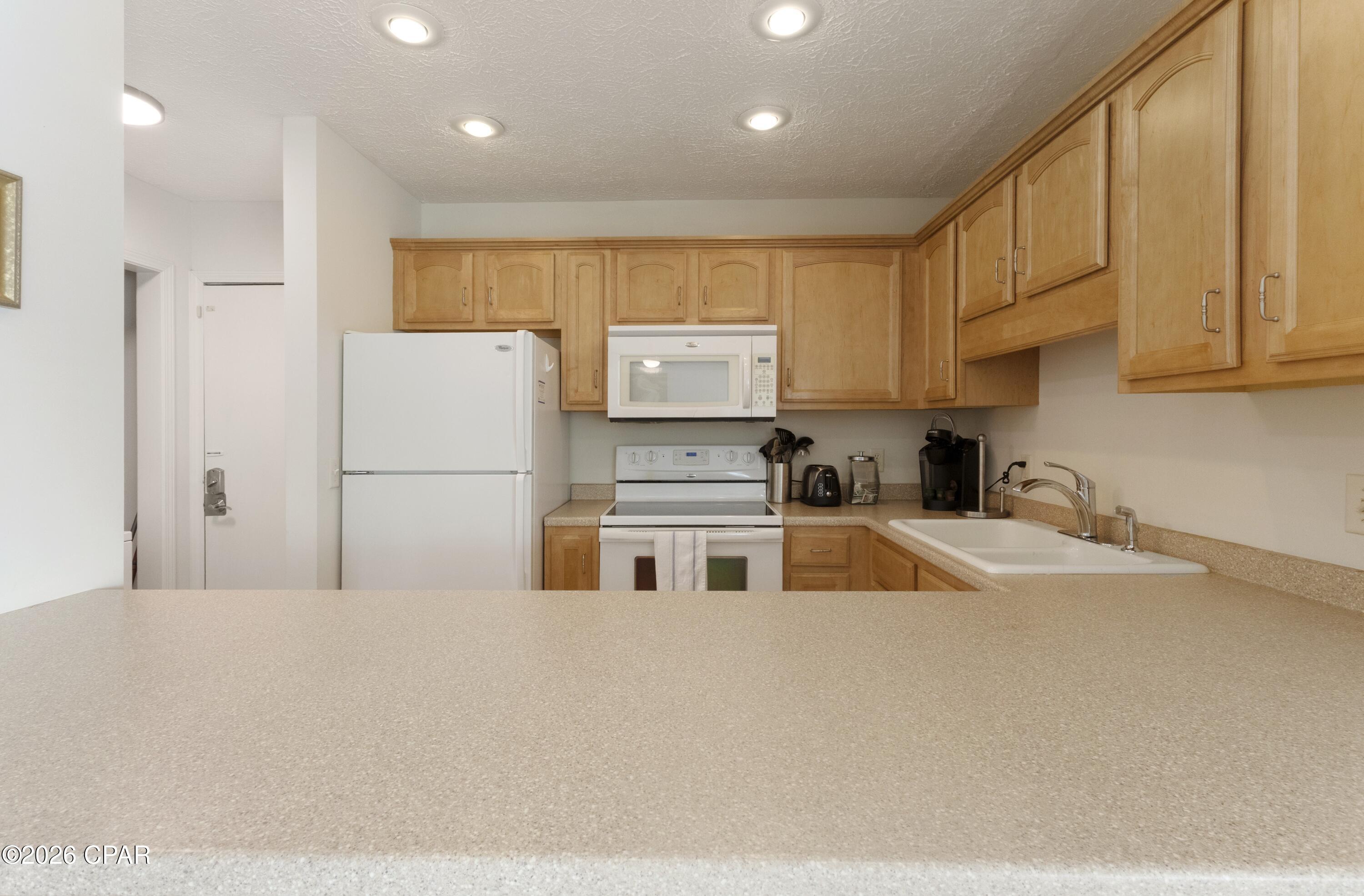 Image 10 For 4725 Bay Point Road 254