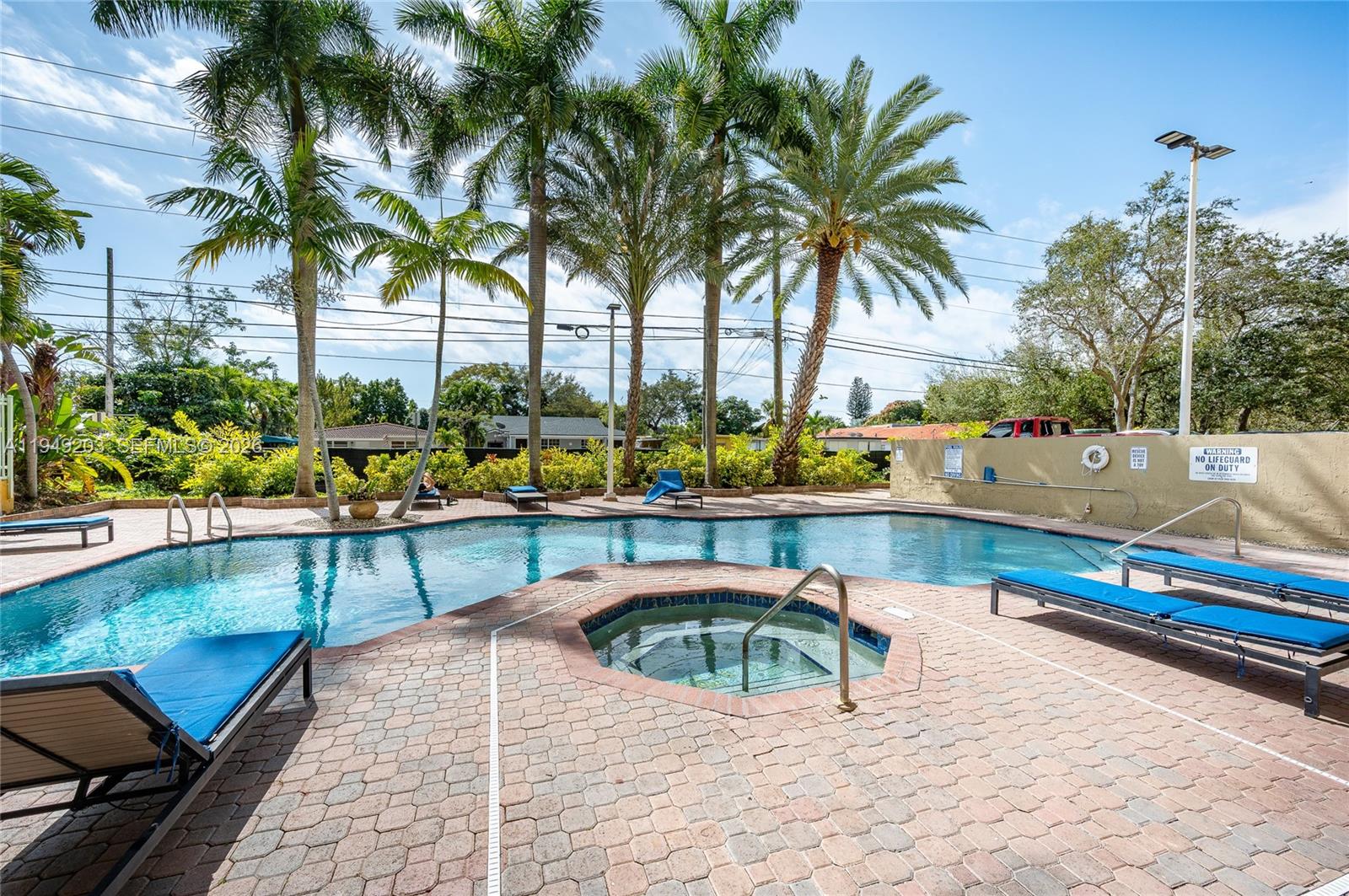 Coral Plaza Of Miami Cond