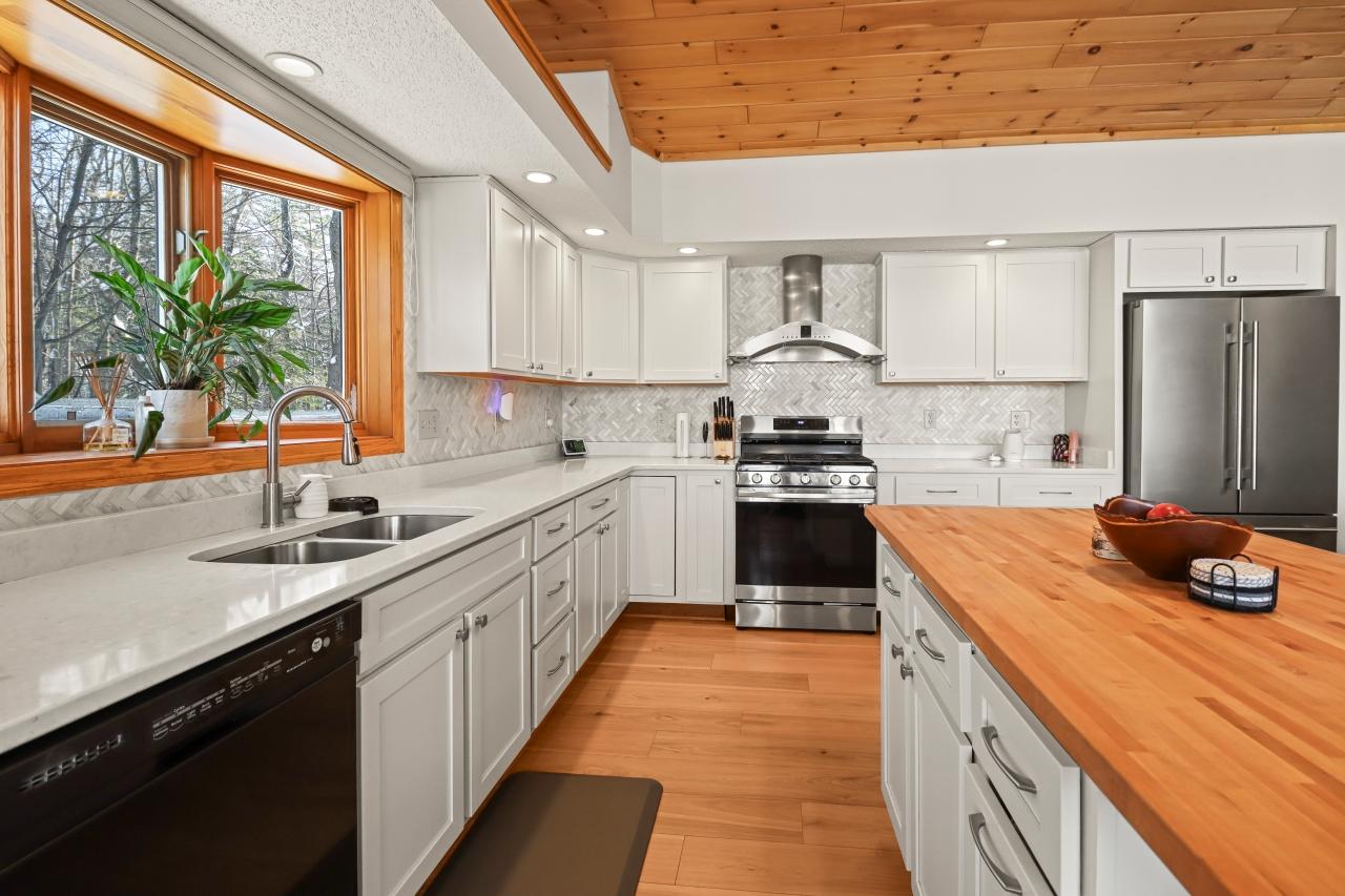 Little Bass Lake Property 11198 Tuckaway Rd Photo 15