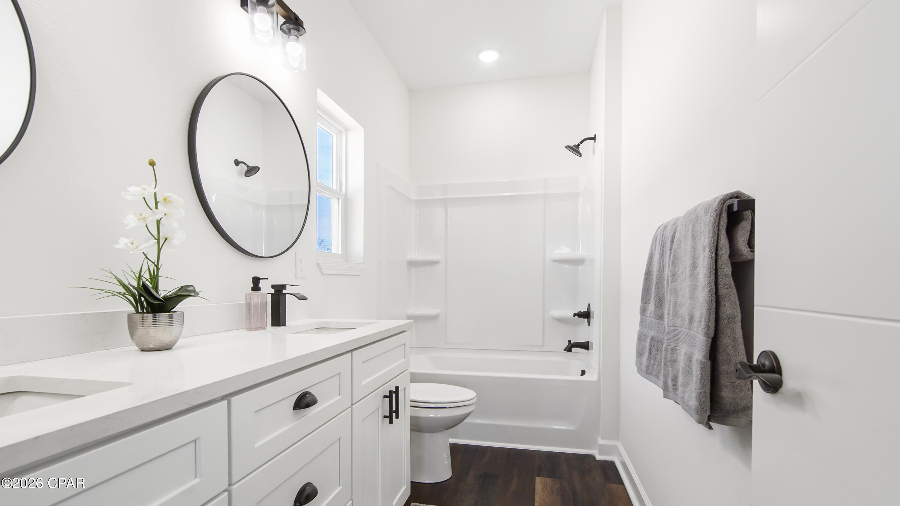 Image 32 For 2725 Usery Road