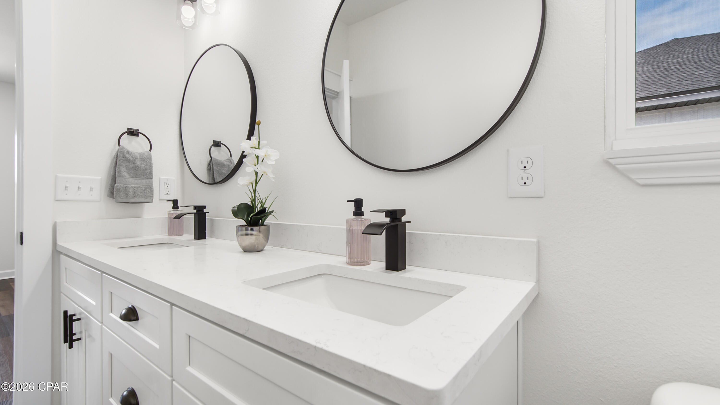 Image 33 For 2725 Usery Road