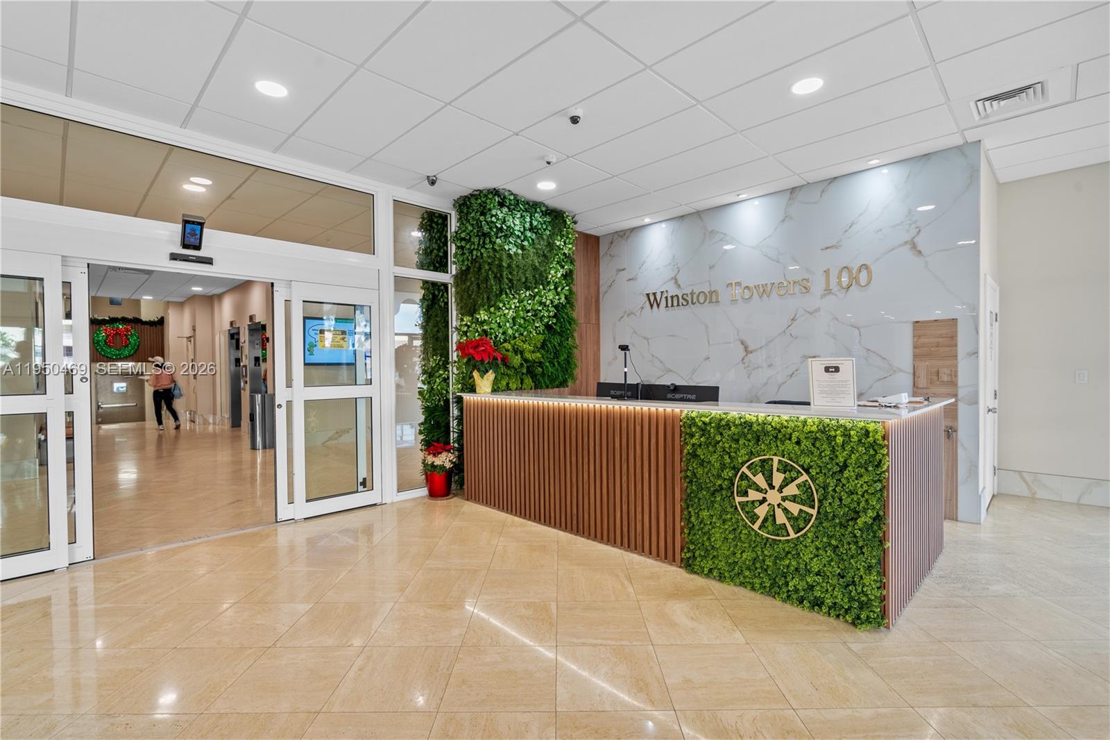 Winston Towers 100 Condo