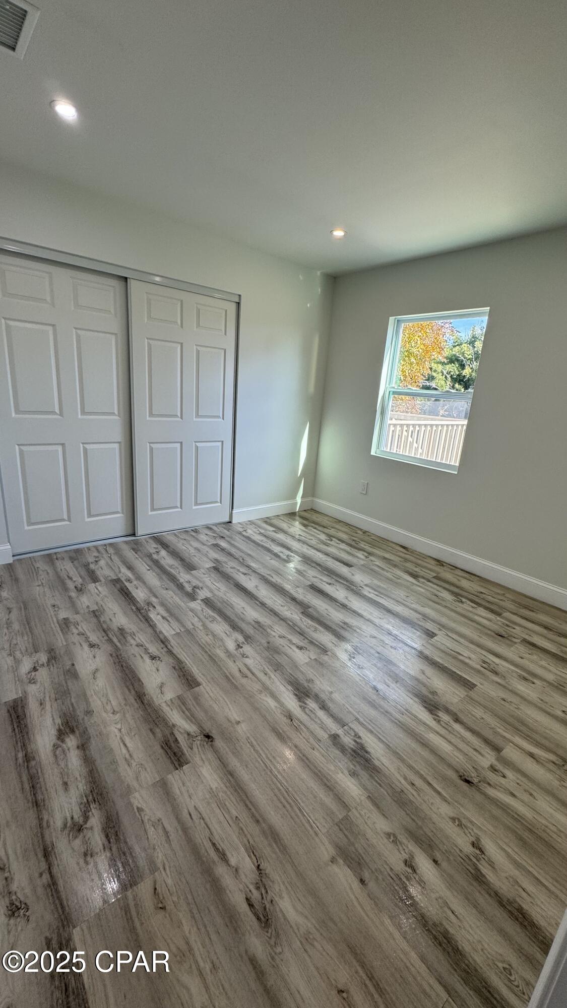 Image 11 For 212 Cove Boulevard