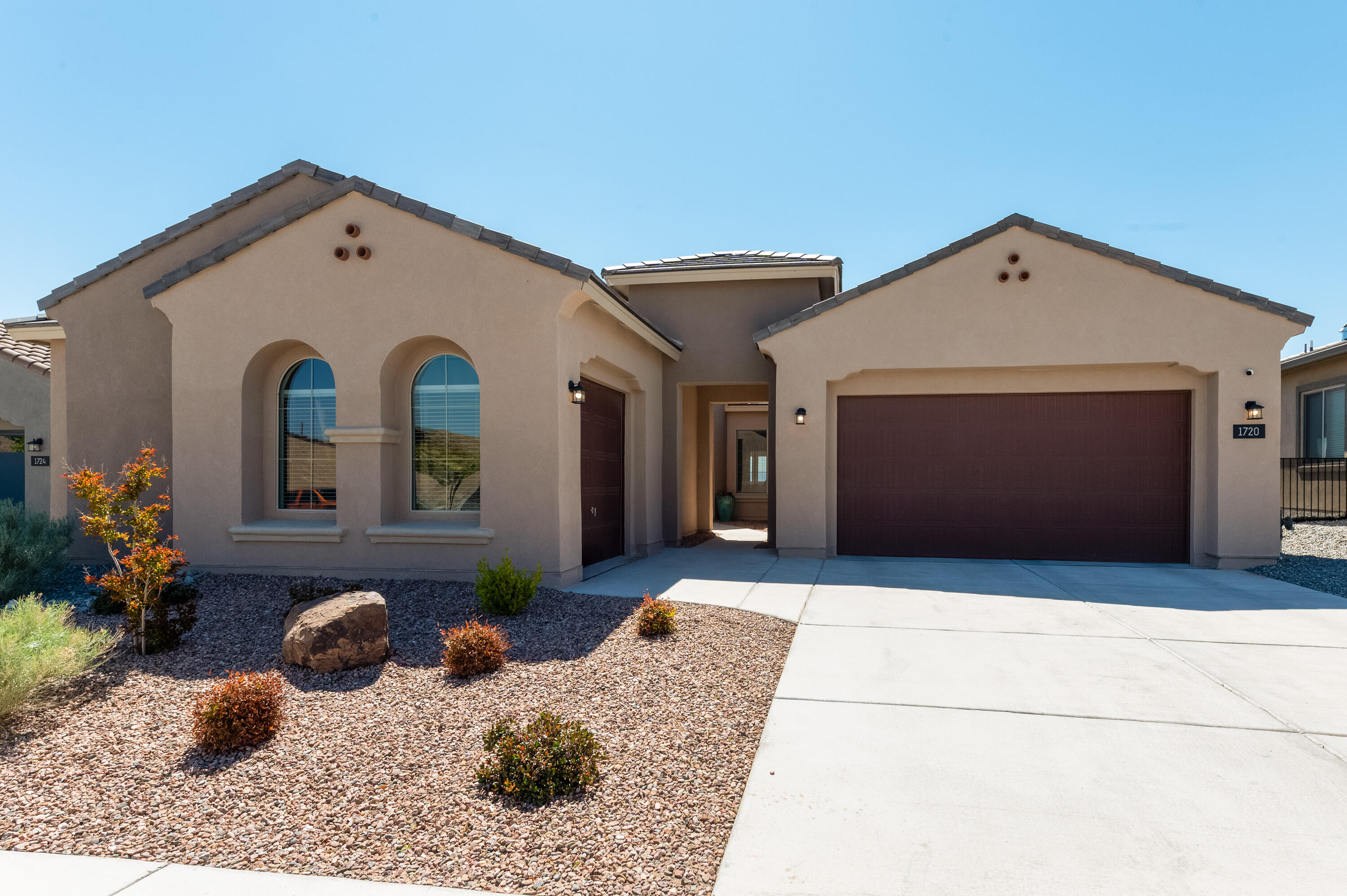 1720 Mount Hood Trail, Albuquerque NM 87120