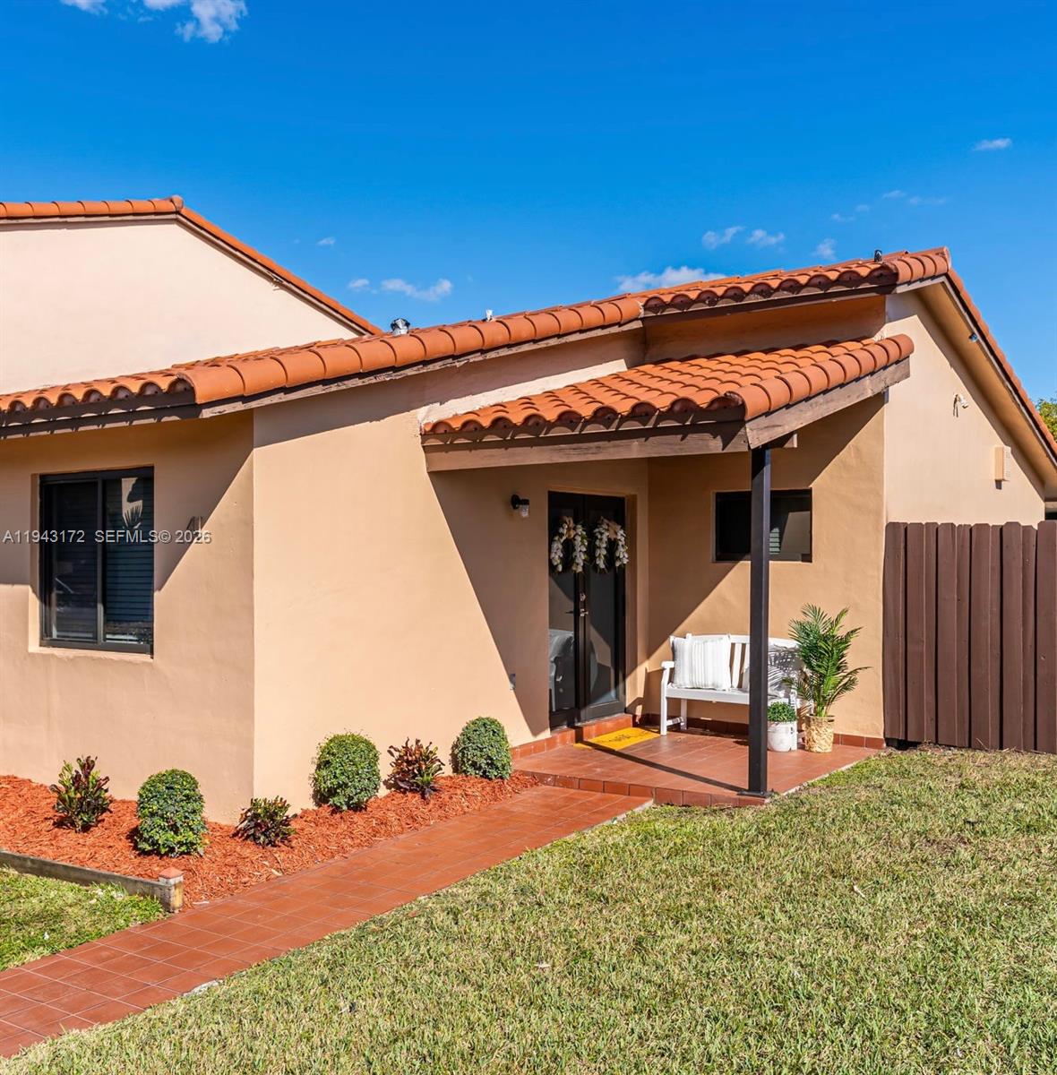 Tropical Park Villas Cond