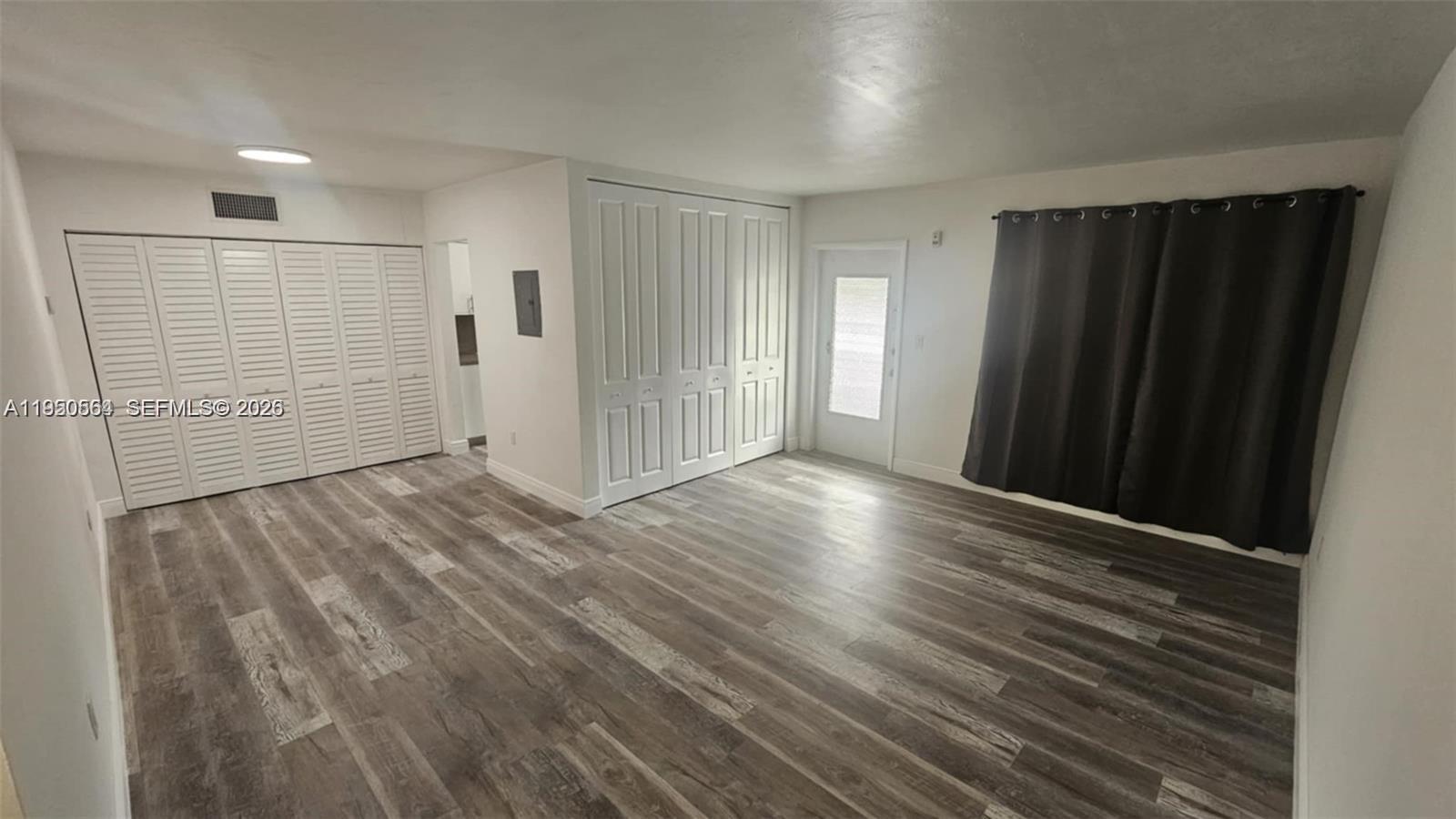 1500 Coral Towers Condo