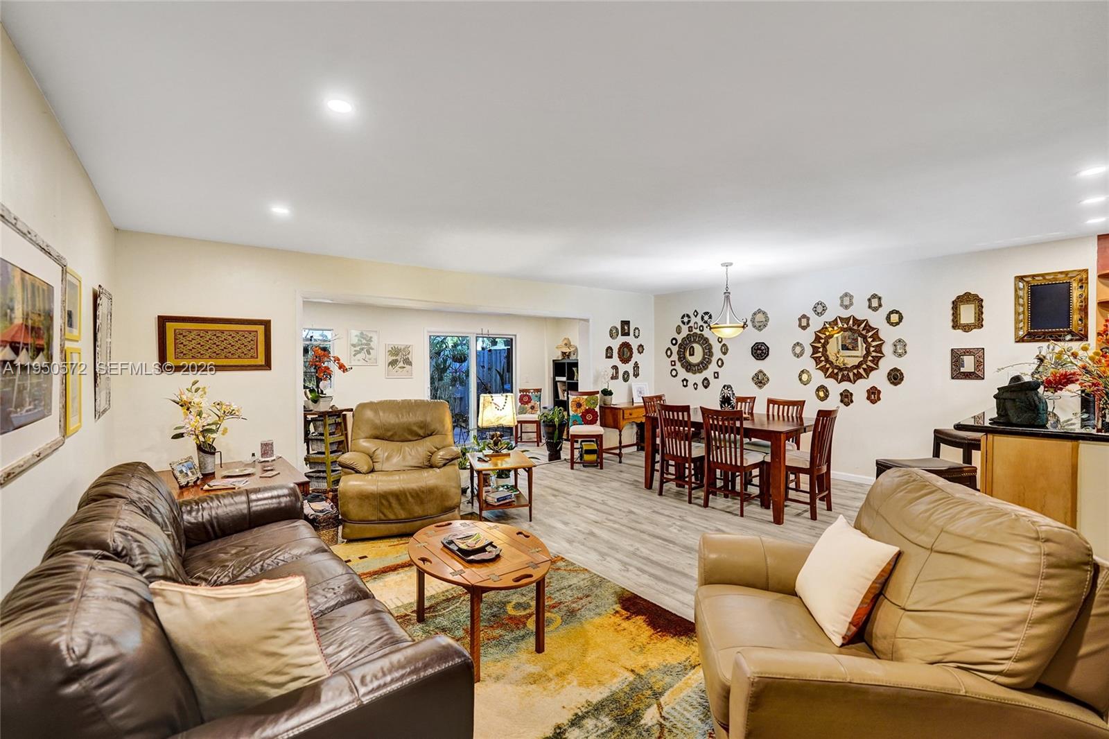 Hollywood Gardens Condomi