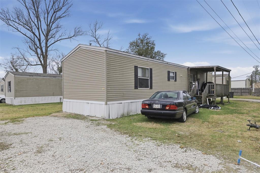 180 Pelican Street — photo 2