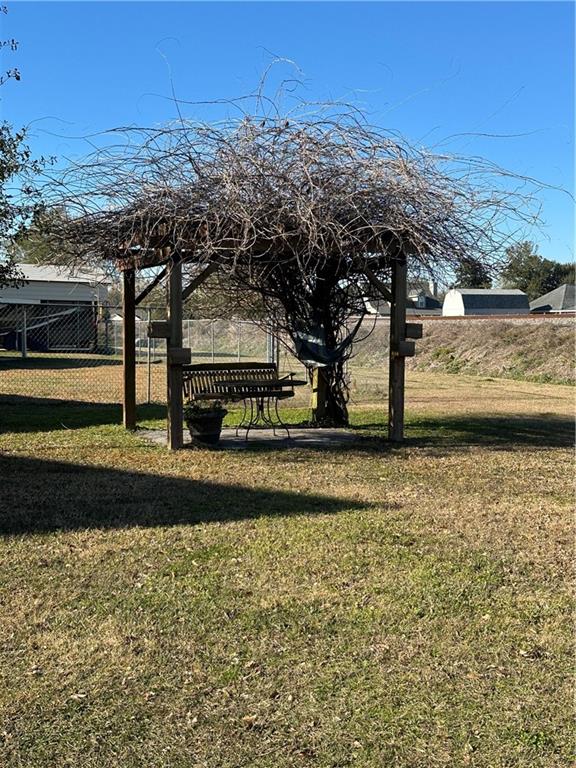 Homes for sale in Hahnville, LA | 102 Union Dr, Hahnville, LA 70057 | MLS# 2539148