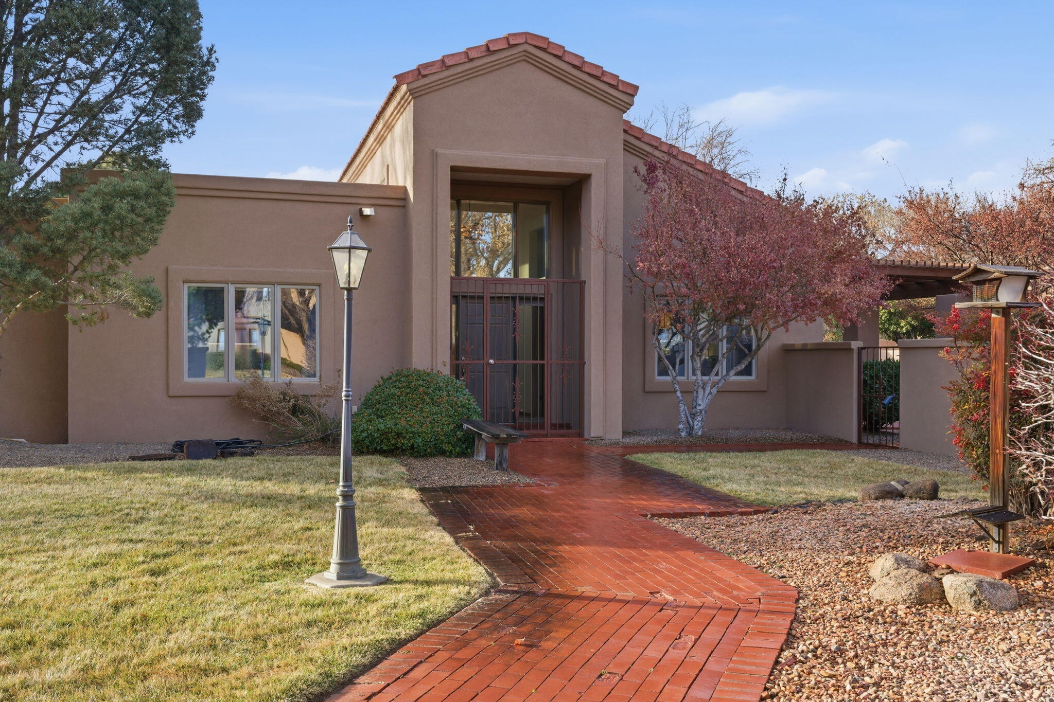 Homes for sale in Los Ranchos, NM | 5801 Padre Roberto Rd Nw, Los Ranchos, NM 87107 | MLS# 1097142