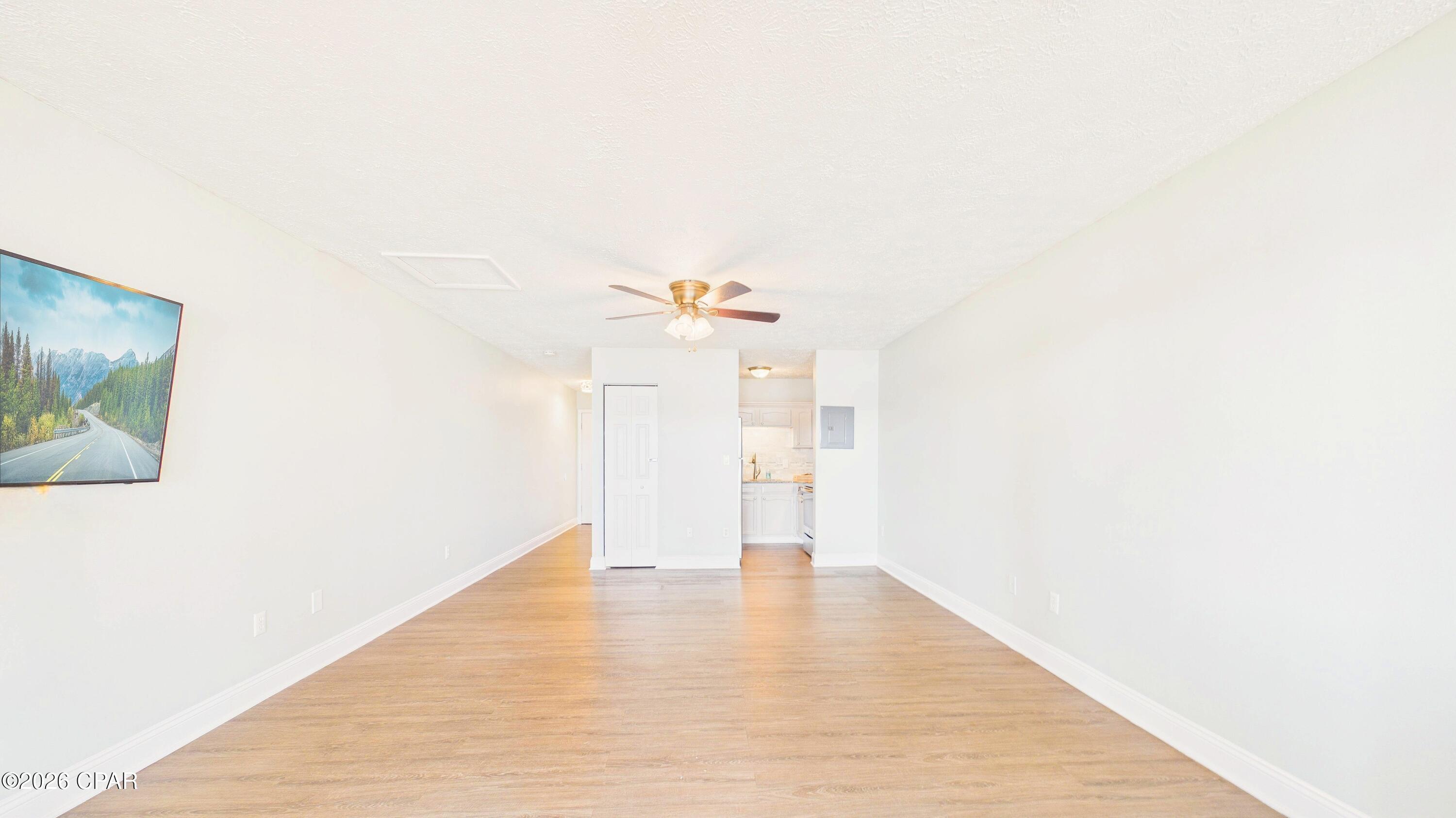 Image 3 For 301 Lullwater Drive 295