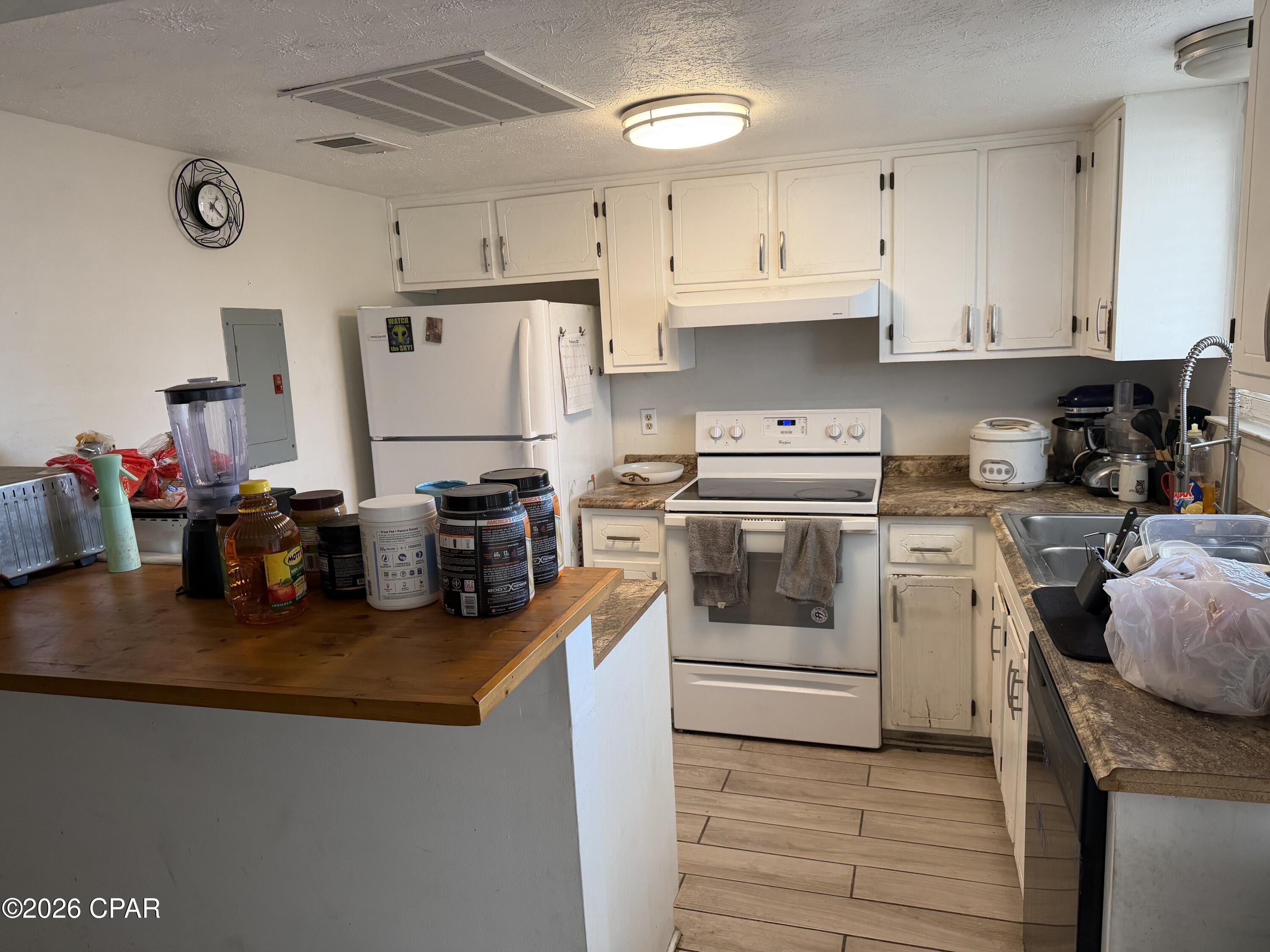 Image 4 For 3744 9th Street