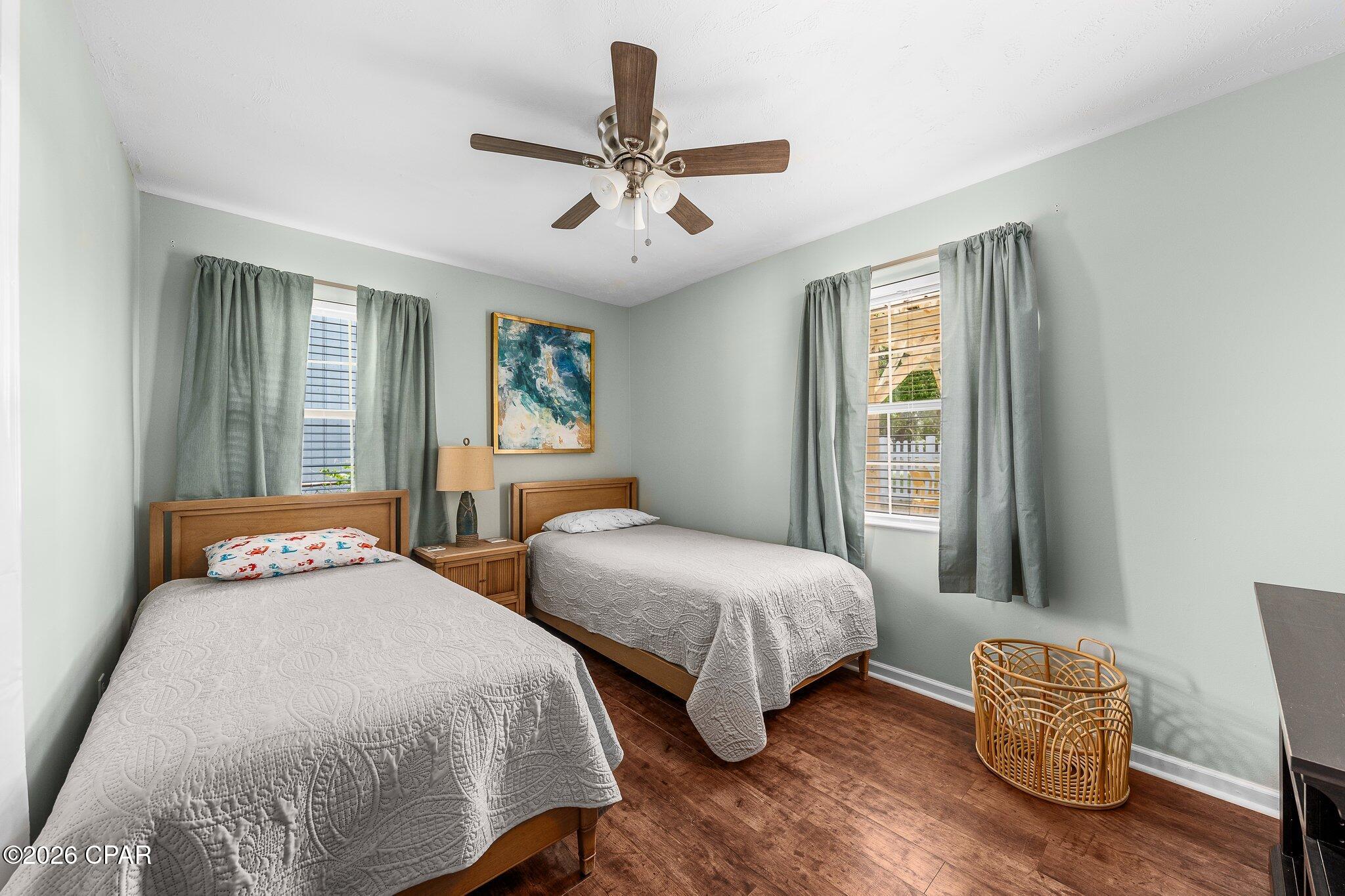 Image 17 For 1301 Foster Avenue A, B