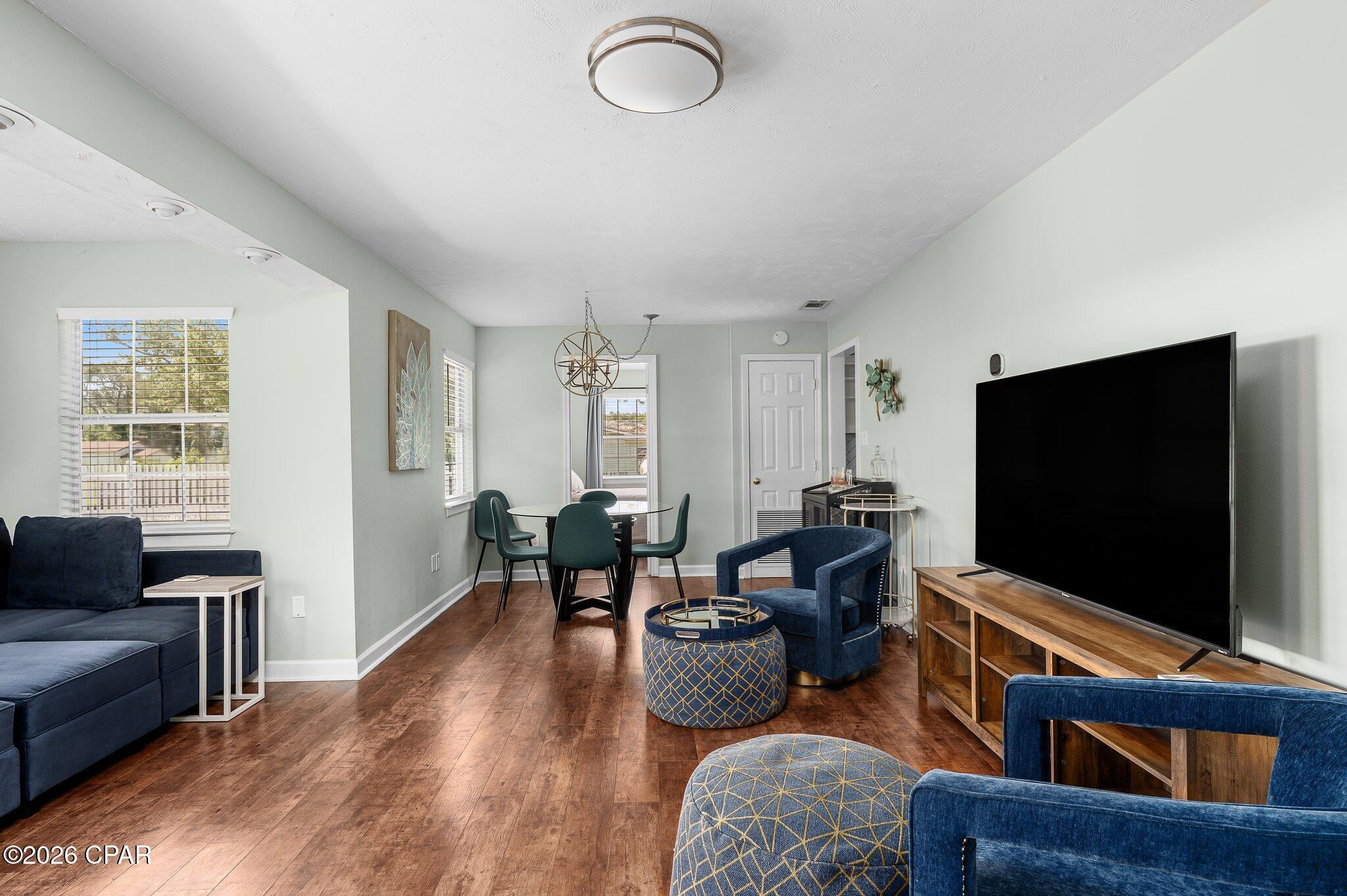 Image 8 For 1301 Foster Avenue A, B