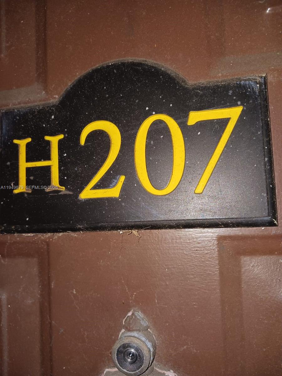 Windward Lakes Condo