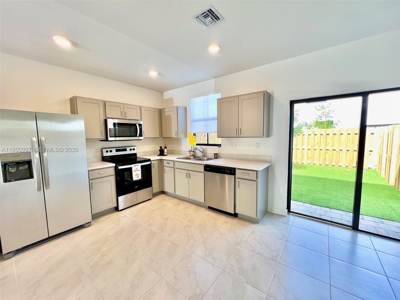 Miami Land & Development