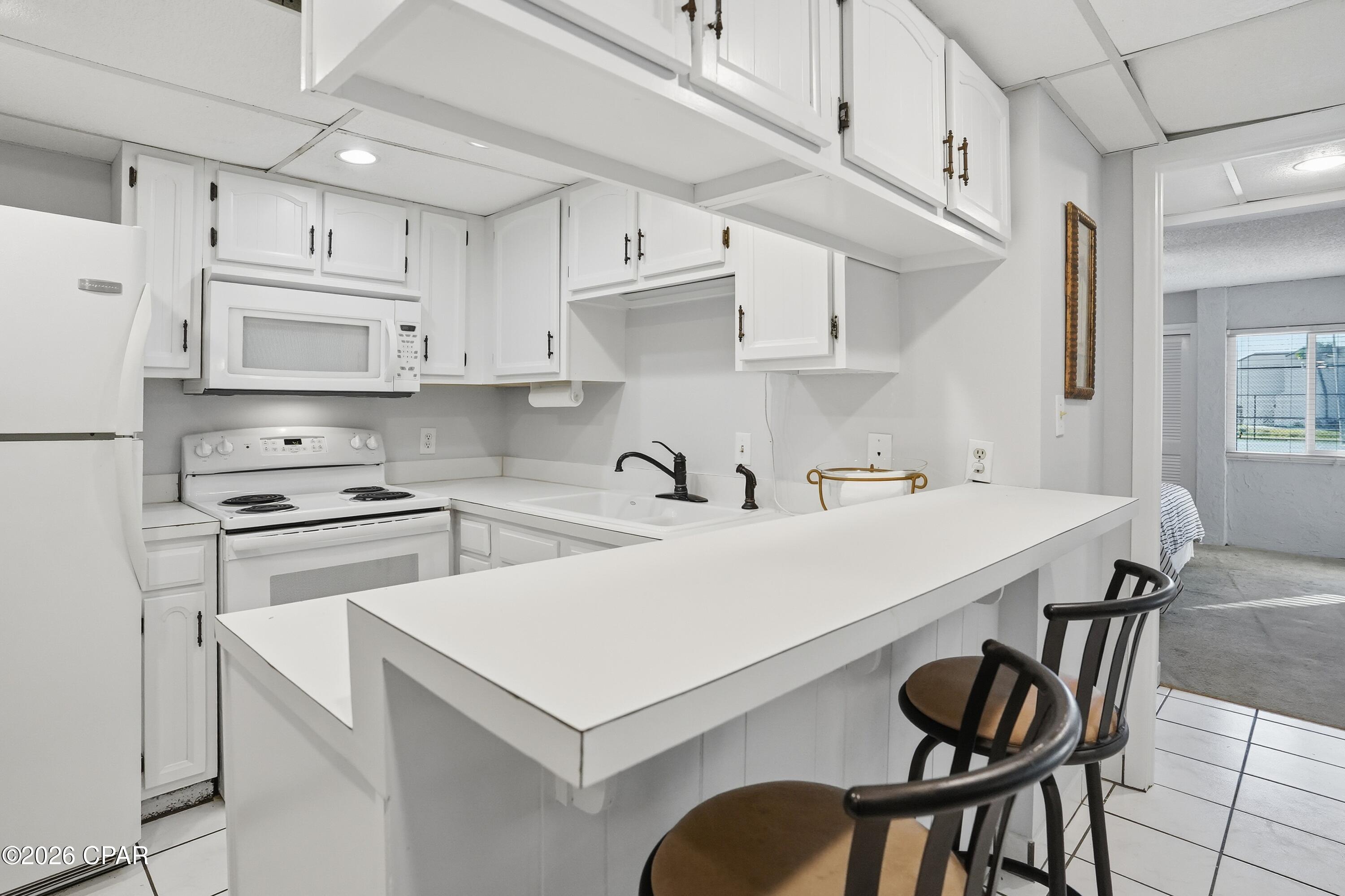 Image 10 For 8727 Thomas Drive C33