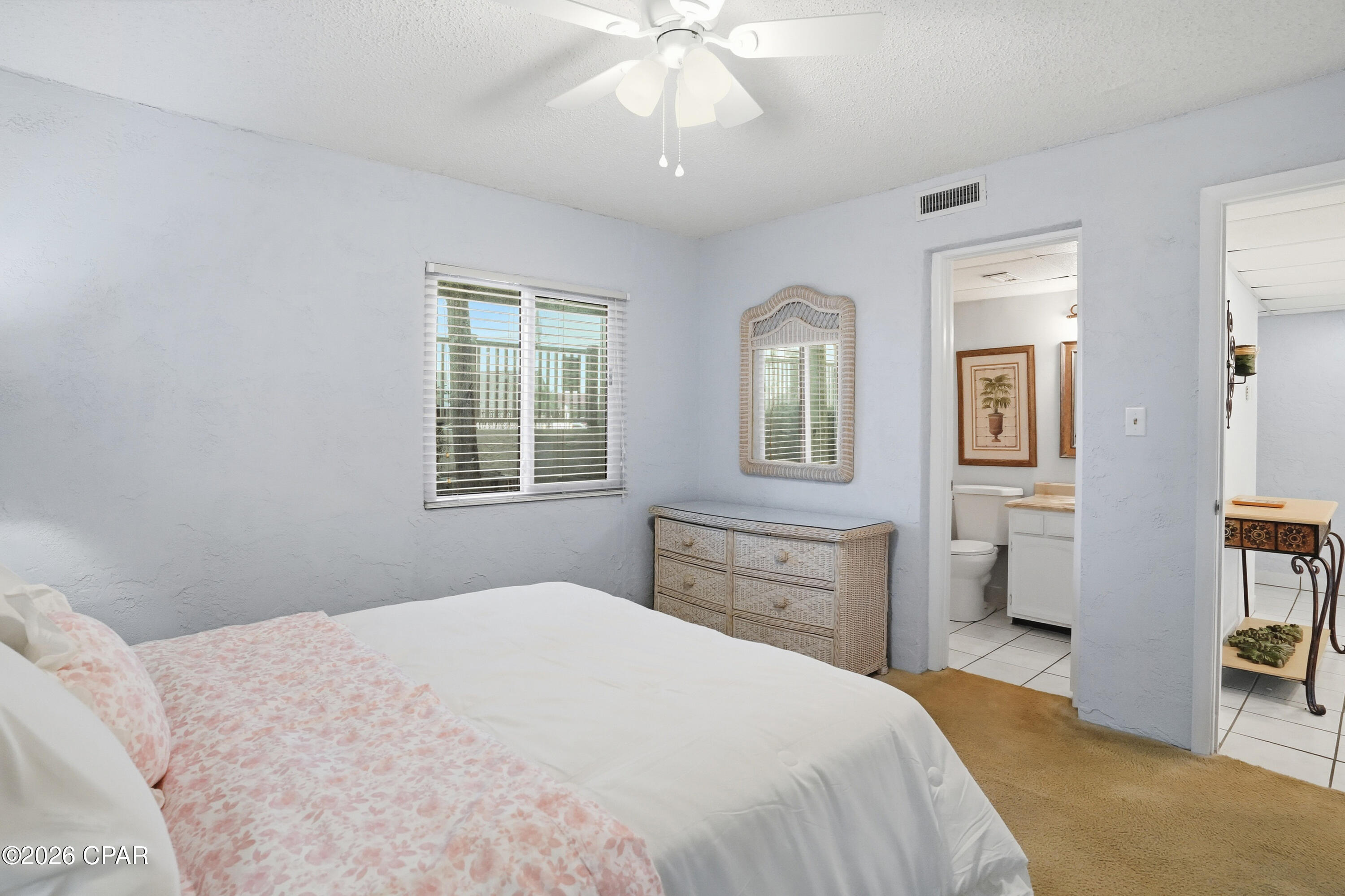 Image 24 For 8727 Thomas Drive C33