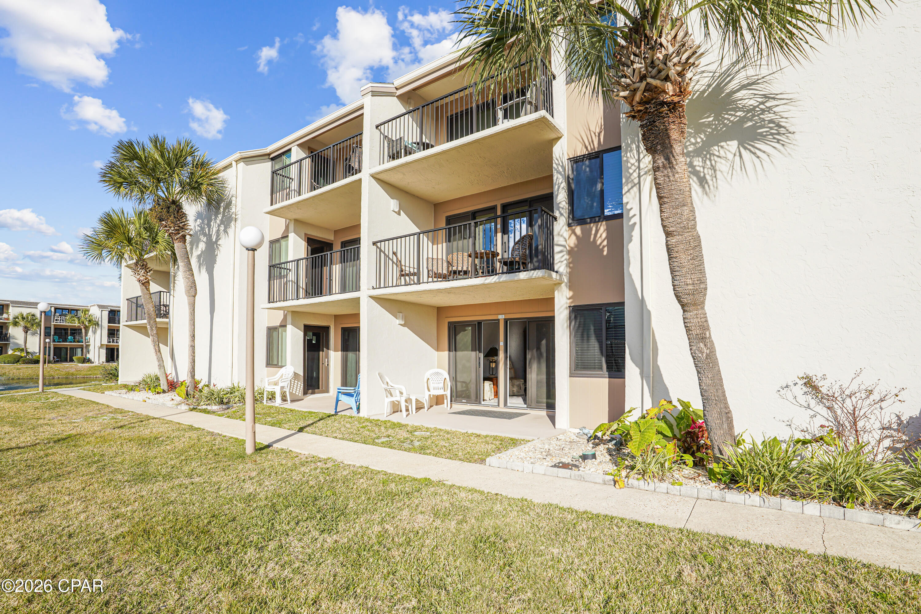 Image 34 For 8727 Thomas Drive C33