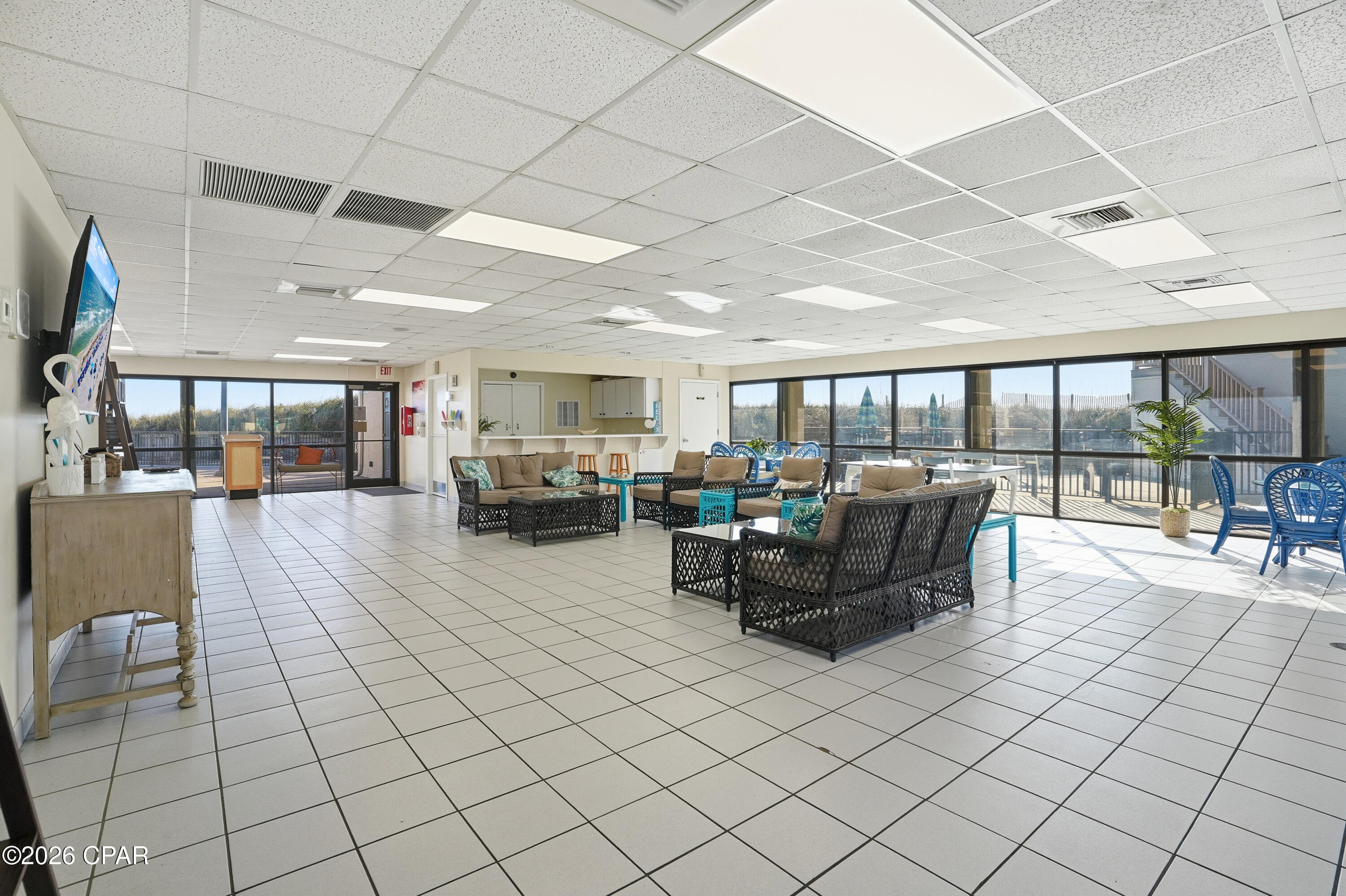 Image 36 For 8727 Thomas Drive C33