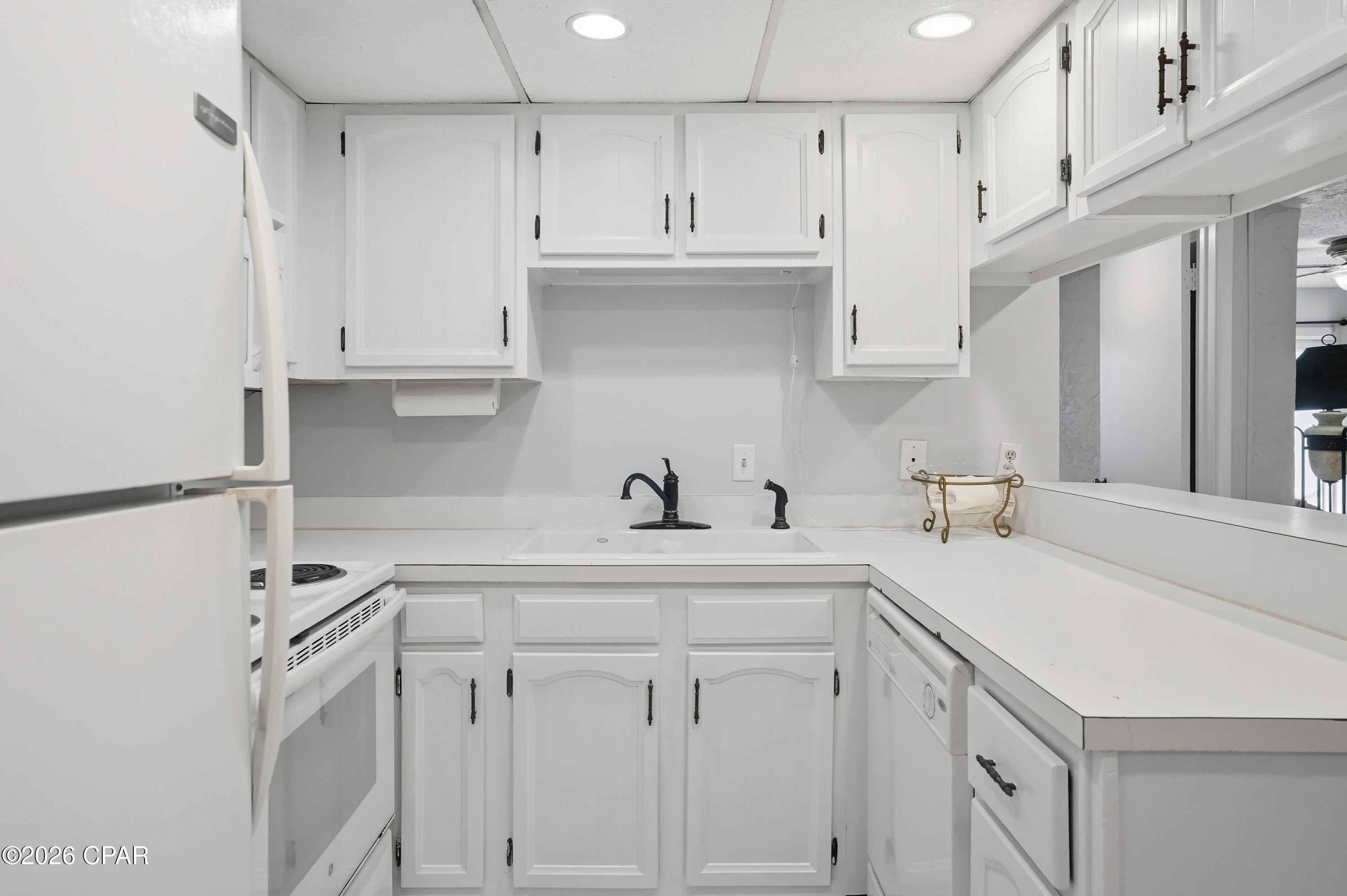 Image 9 For 8727 Thomas Drive C33