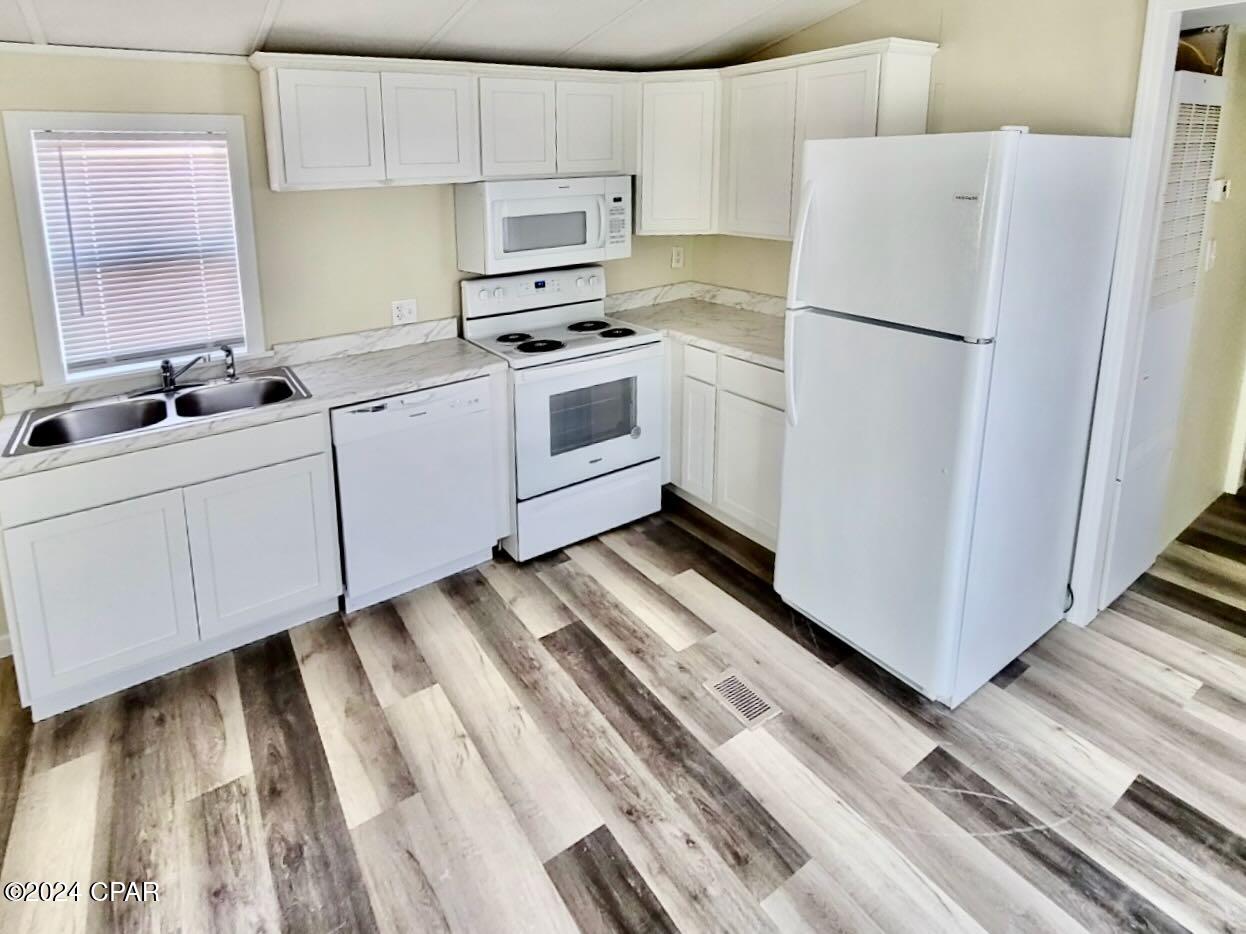 Image 62 For 325,27&29 Hibiscus Drive