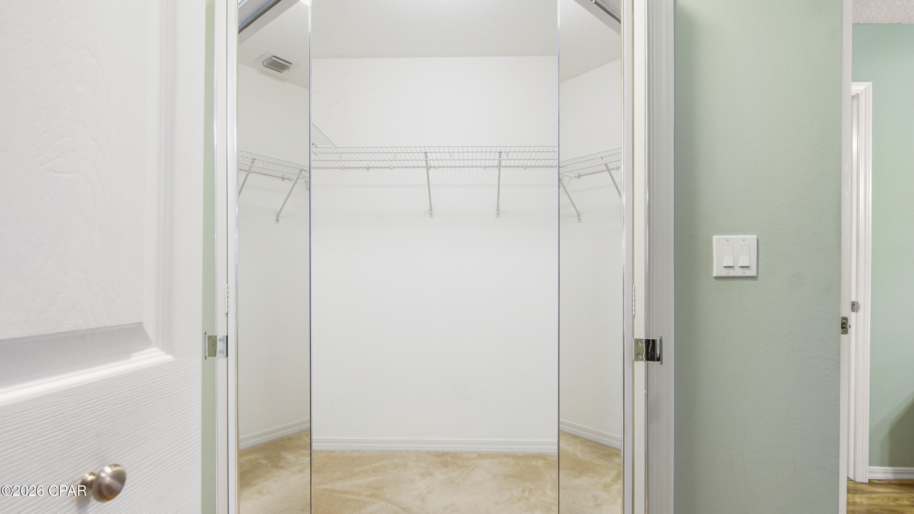 Image 16 For 70 Park Place