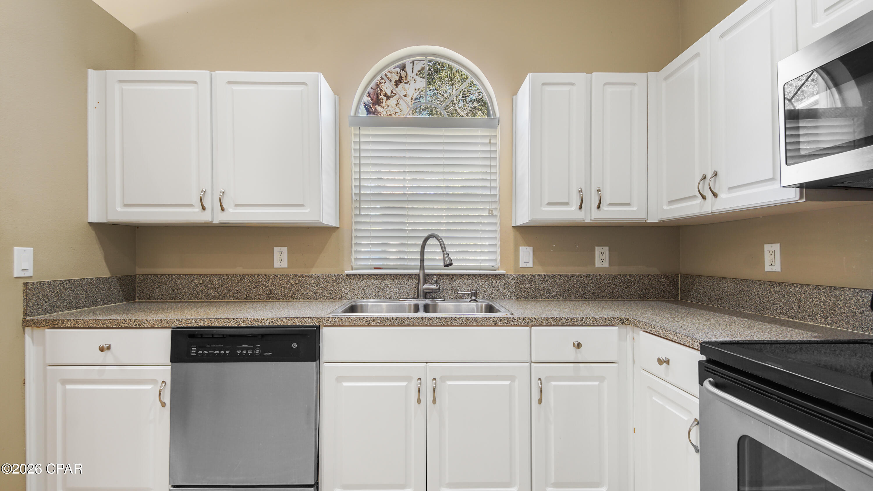 Image 4 For 70 Park Place