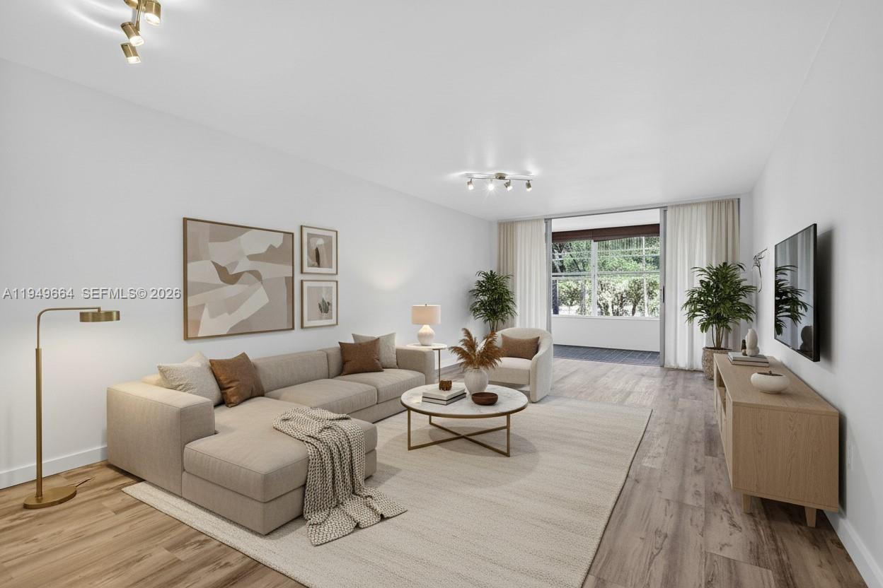 Rolling Green Condo