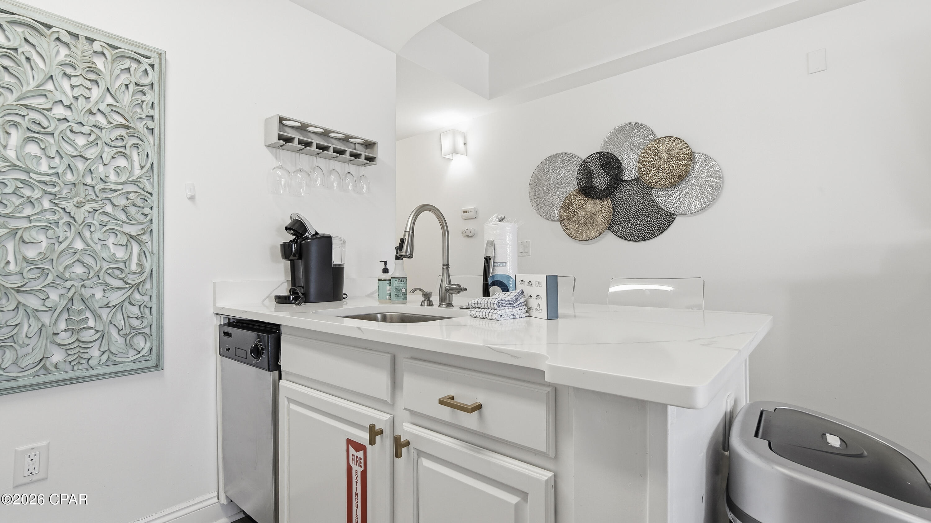 Listing photo id 12 for 114 Carillon Market Street 205