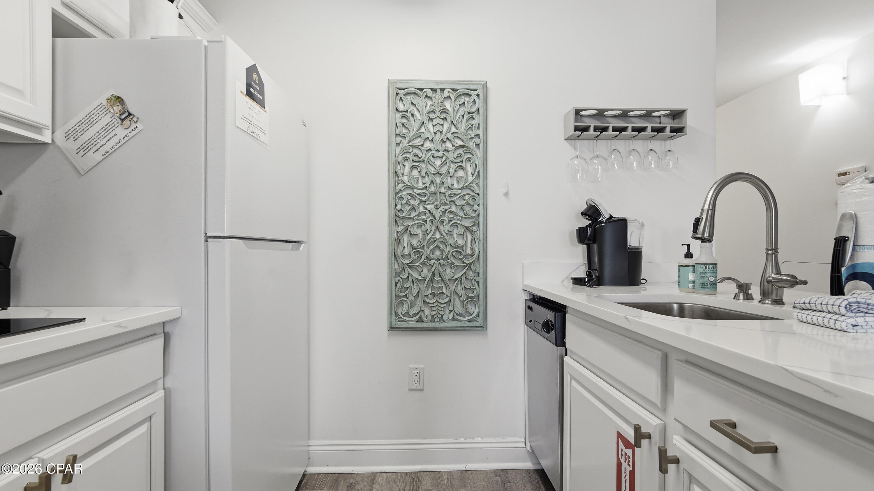 Listing photo id 13 for 114 Carillon Market Street 205