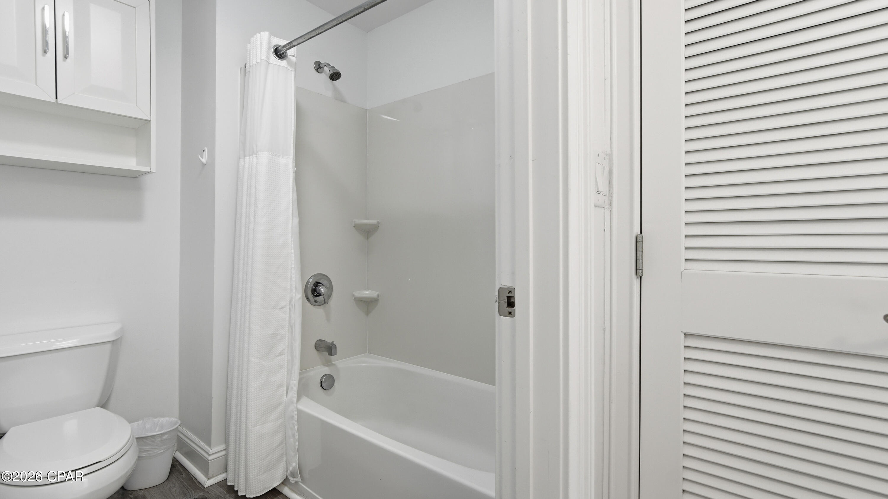 Listing photo id 23 for 114 Carillon Market Street 205