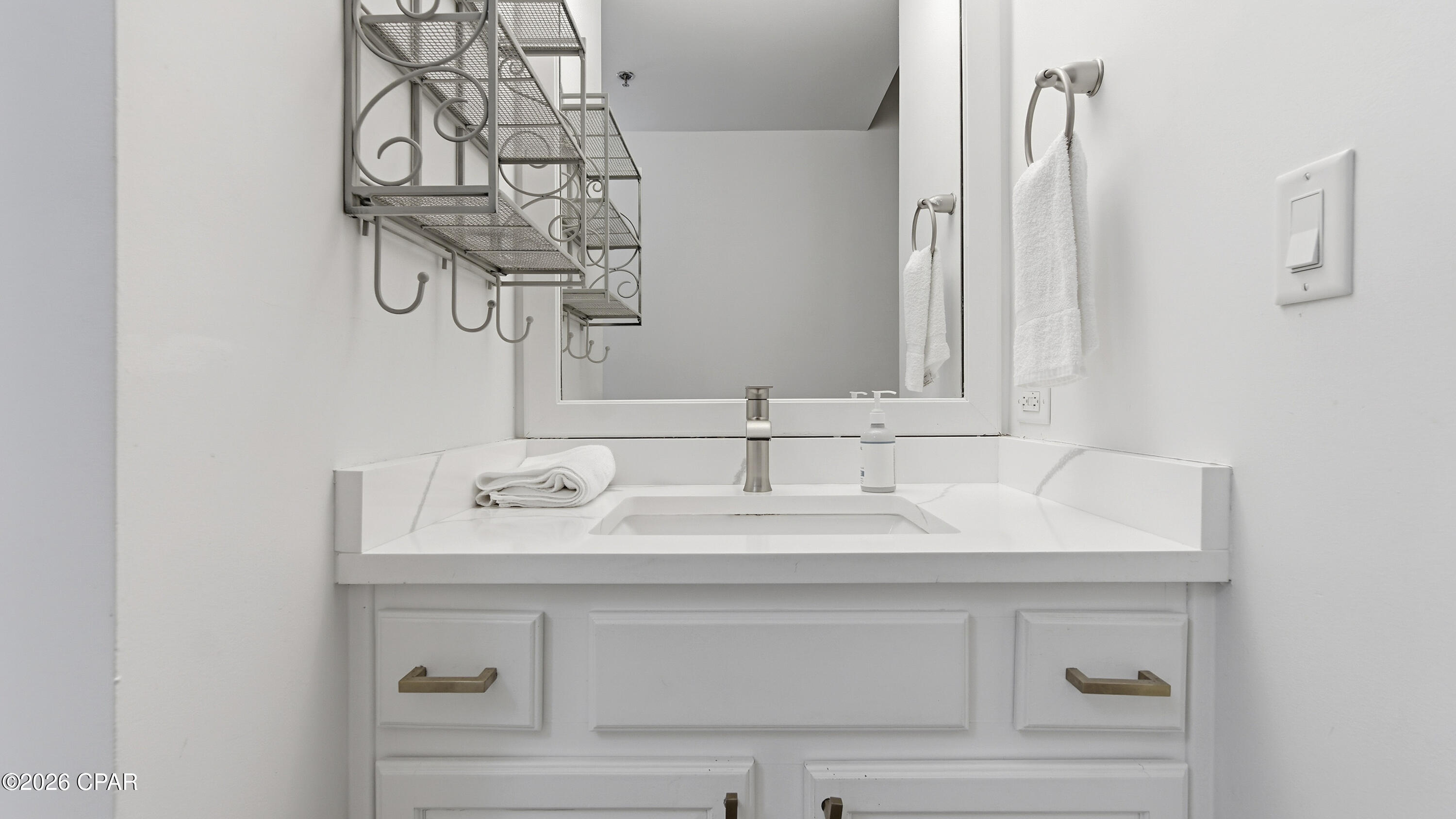 Listing photo id 24 for 114 Carillon Market Street 205