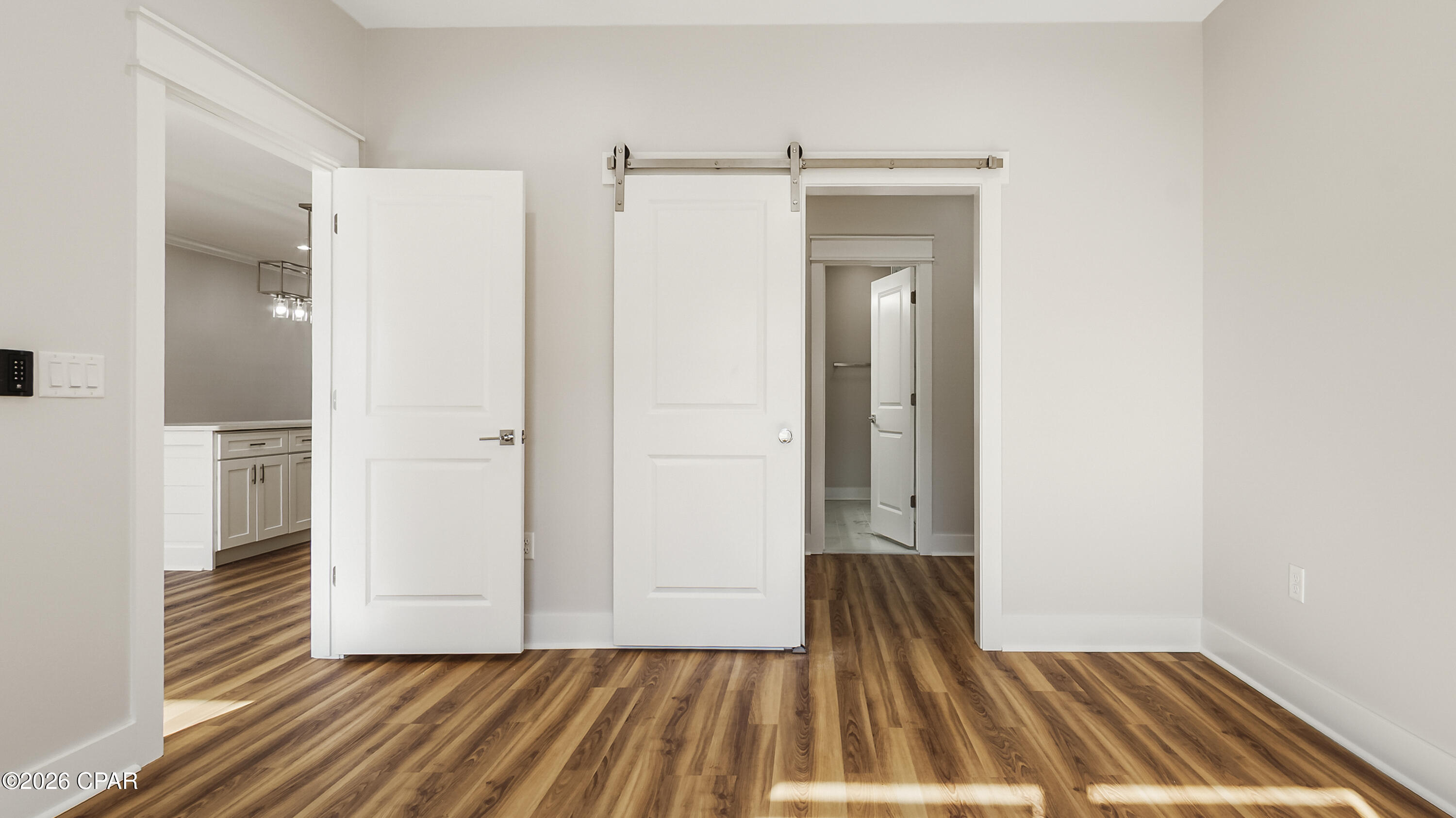 Image 11 For 1719 Country Club Drive