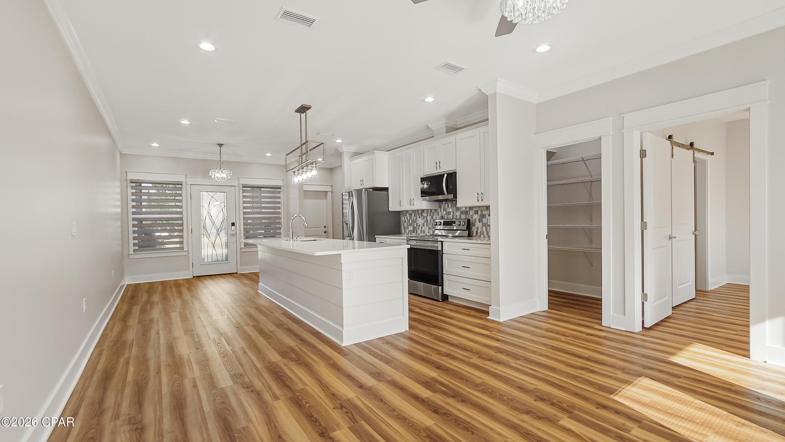 Image 8 For 1719 Country Club Drive