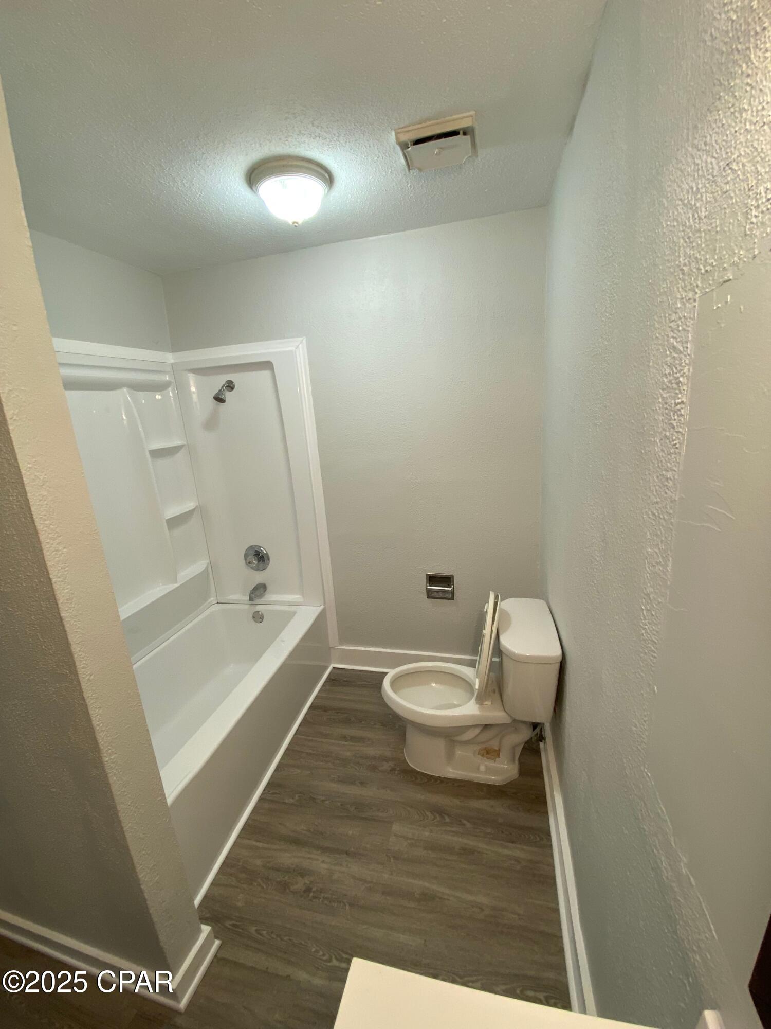 Image 13 For 214 San Vincente Street A