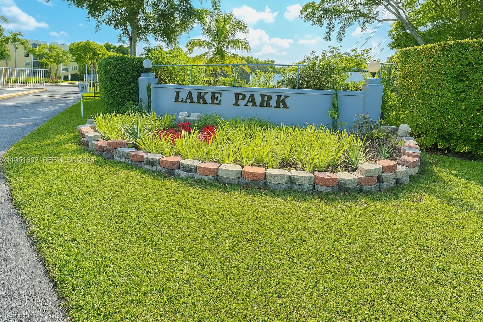 Lake Park Condo No 1 - Bl