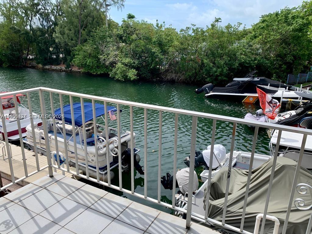 Melrose Place South Condo