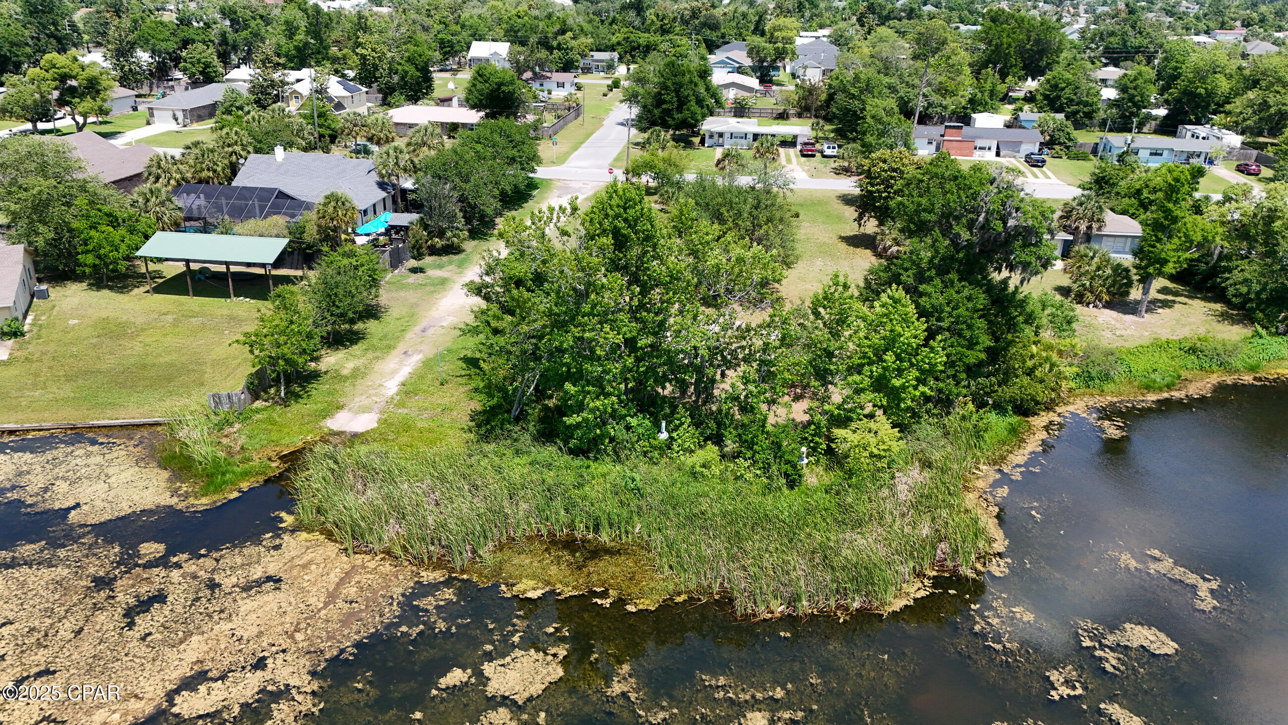 Image 11 For 902 Iowa Avenue