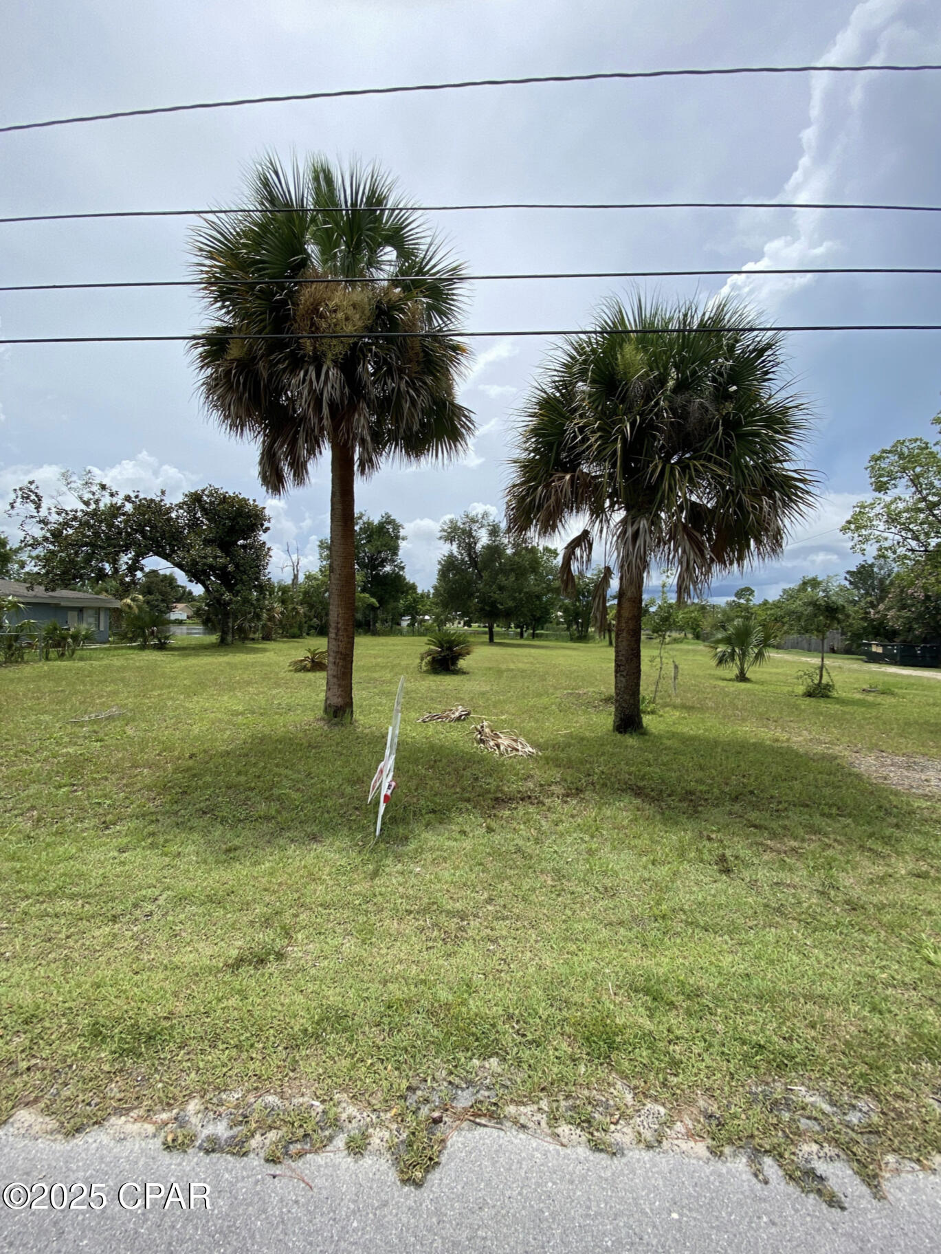 Image 6 For 902 Iowa Avenue