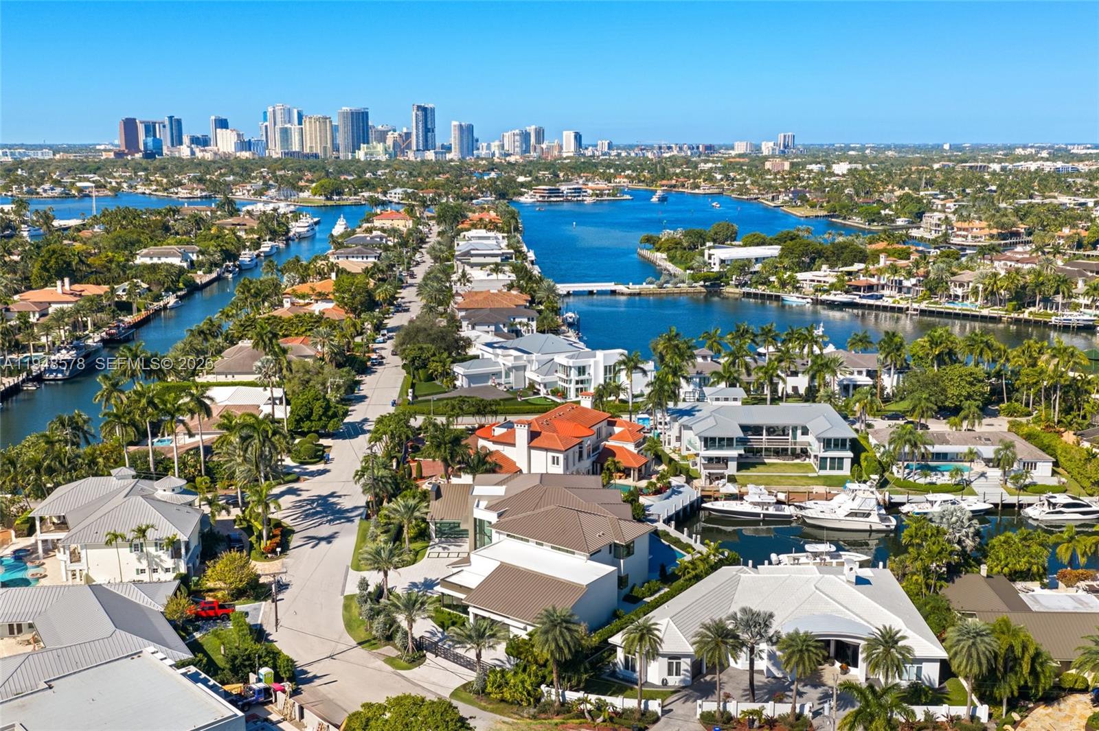 Homes for sale in Fort Lauderdale, FL | 51 Isla Bahia Dr, Fort Lauderdale, FL 33316 | MLS# A11948578