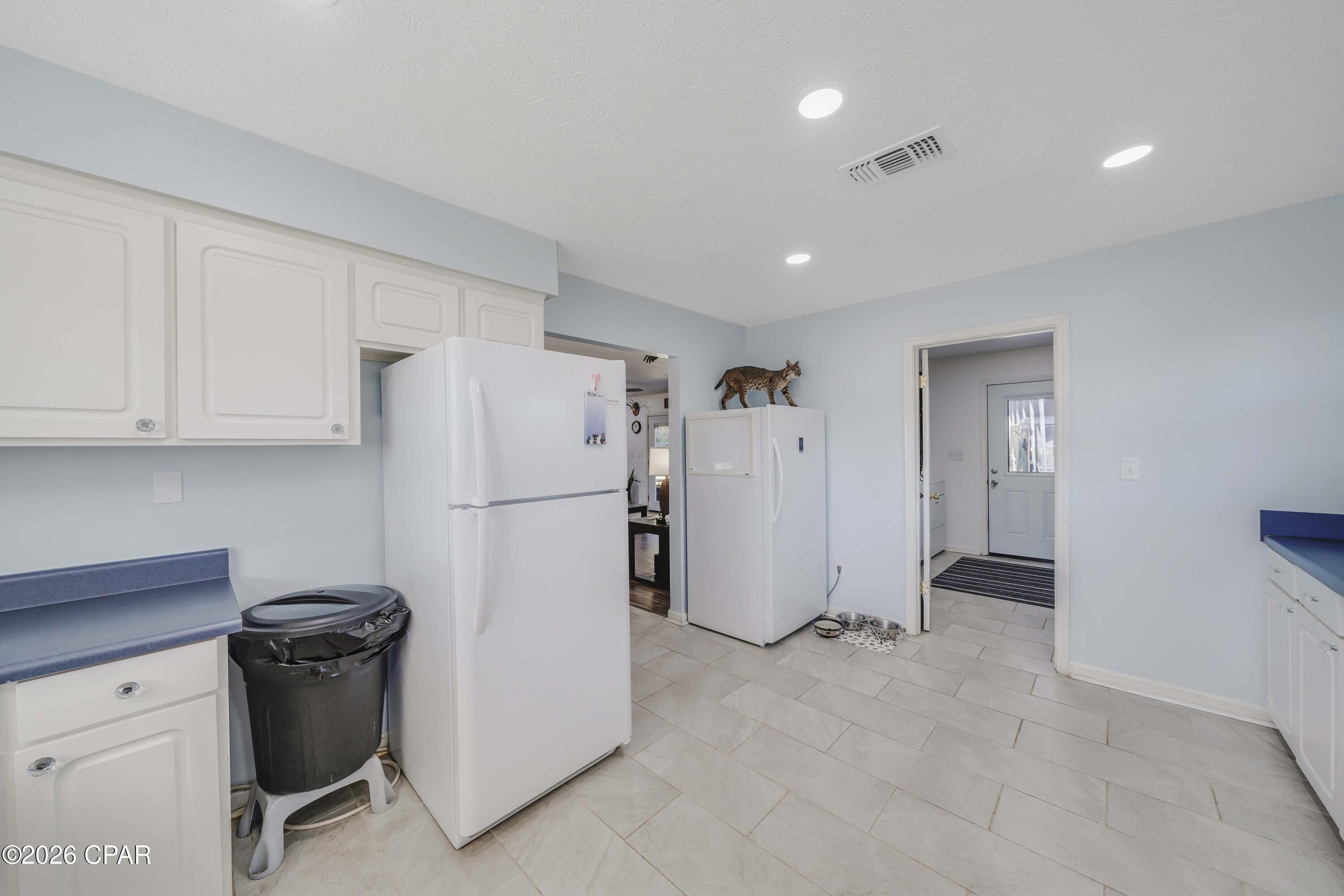 Image 13 For 4332 Catherine Street