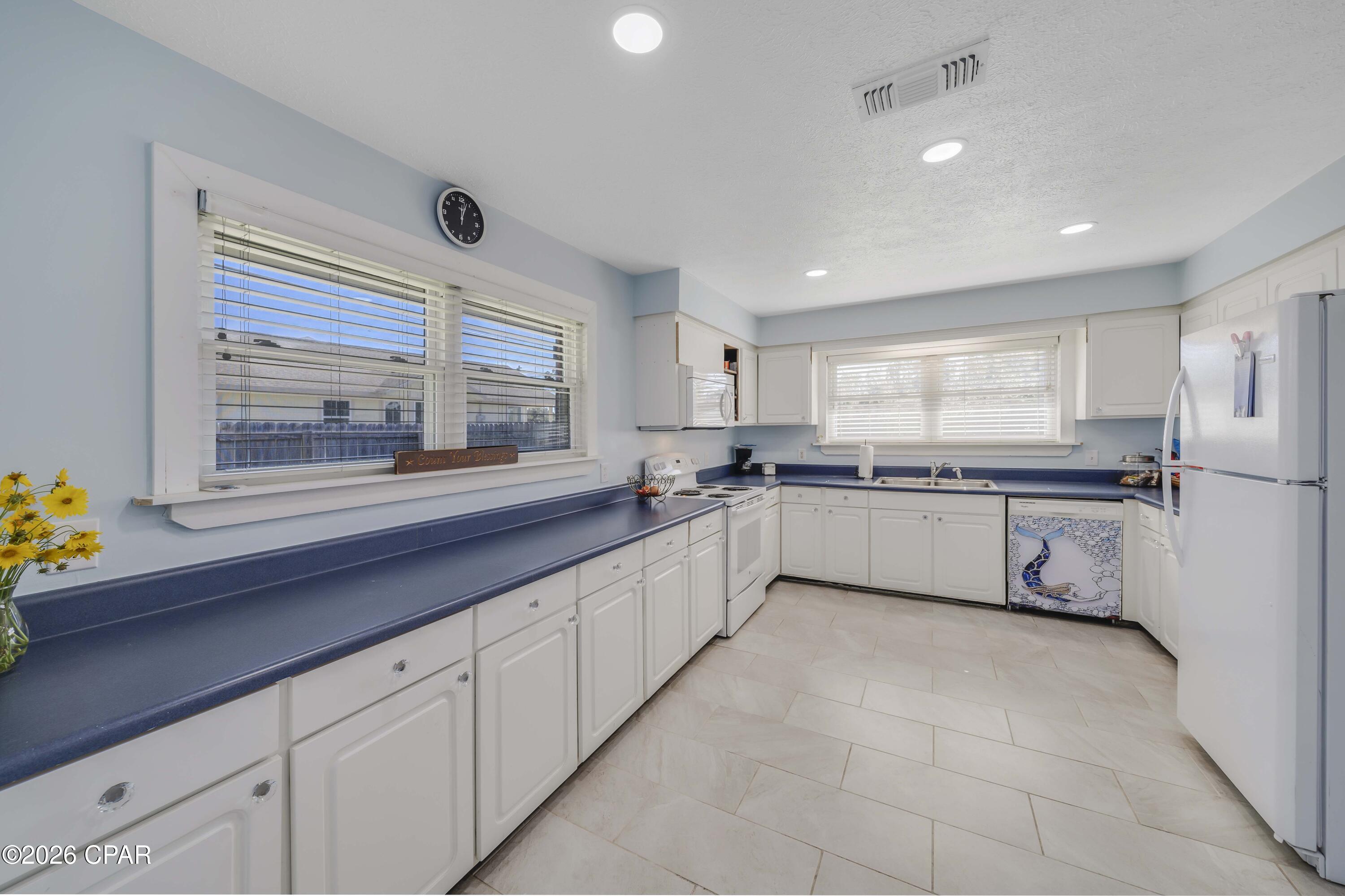 Image 15 For 4332 Catherine Street