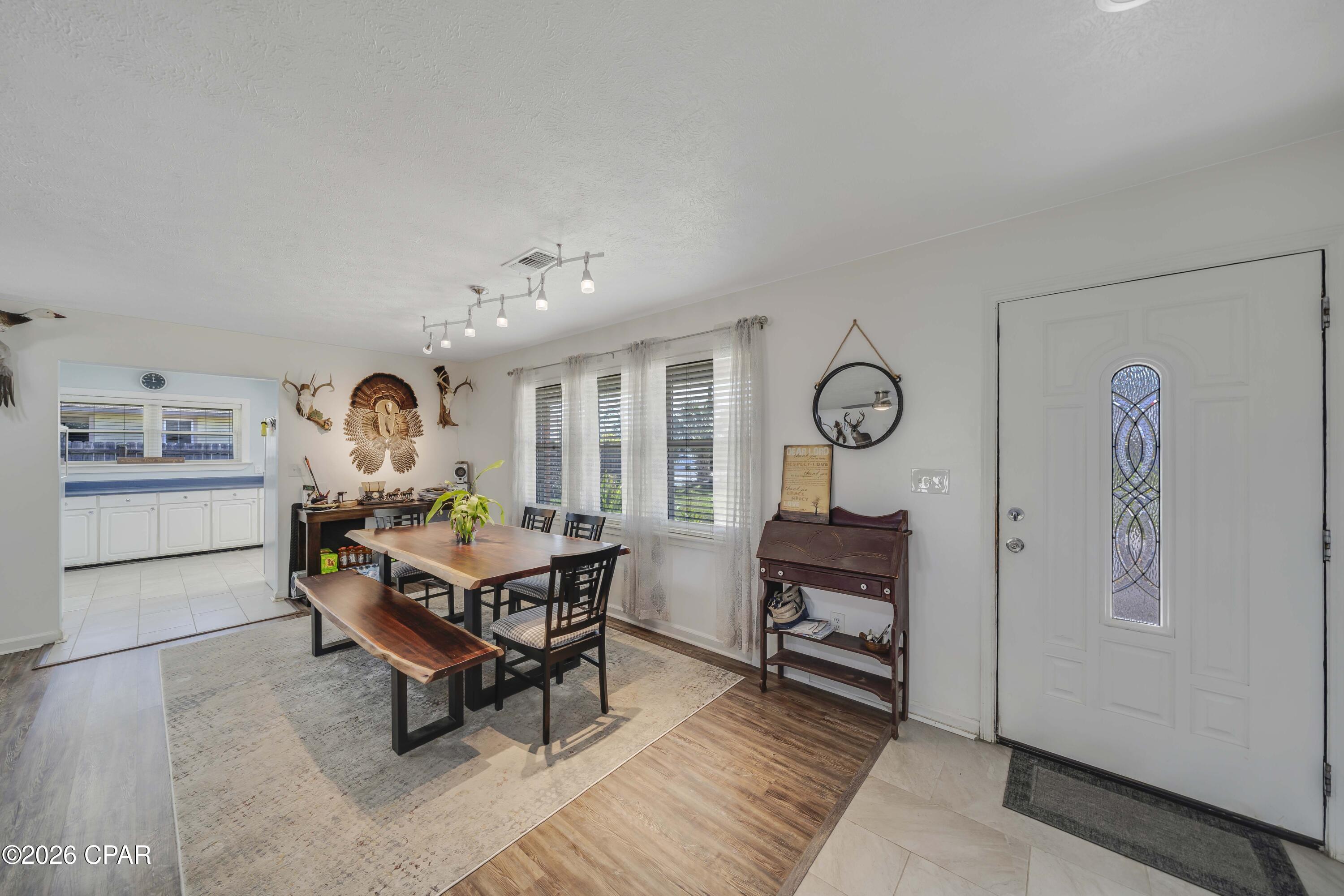 Image 5 For 4332 Catherine Street