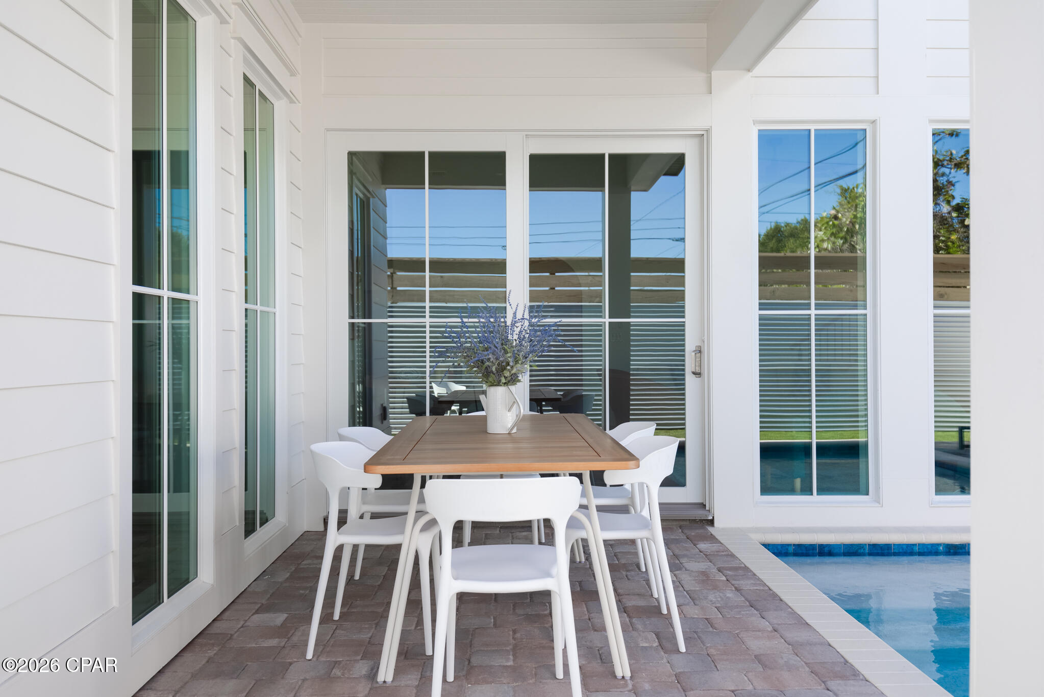 Listing photo id 14 for 228 George C Wallace Boulevard