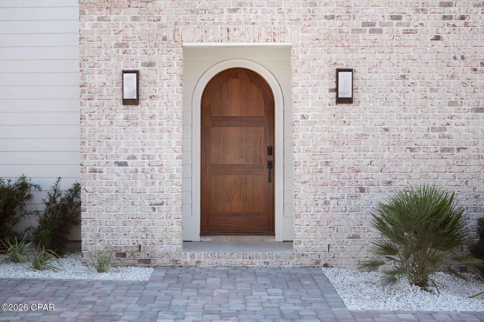 Listing photo id 2 for 228 George C Wallace Boulevard